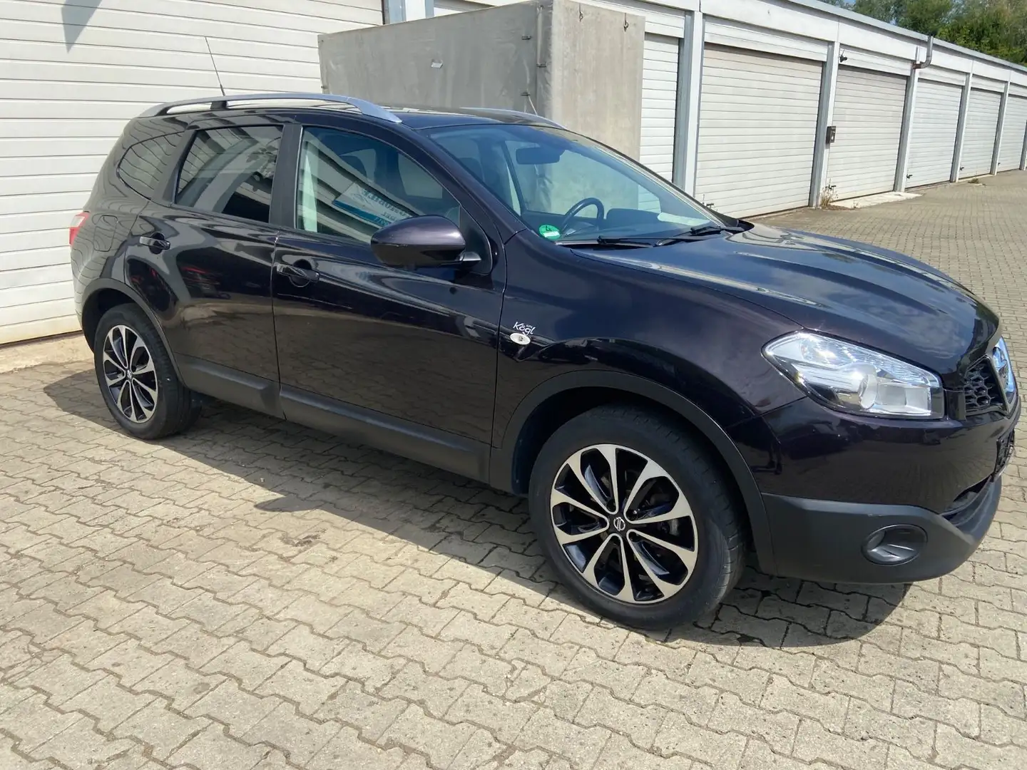 Nissan Qashqai+2 /7-Sitzer/Pano/AHK - 1