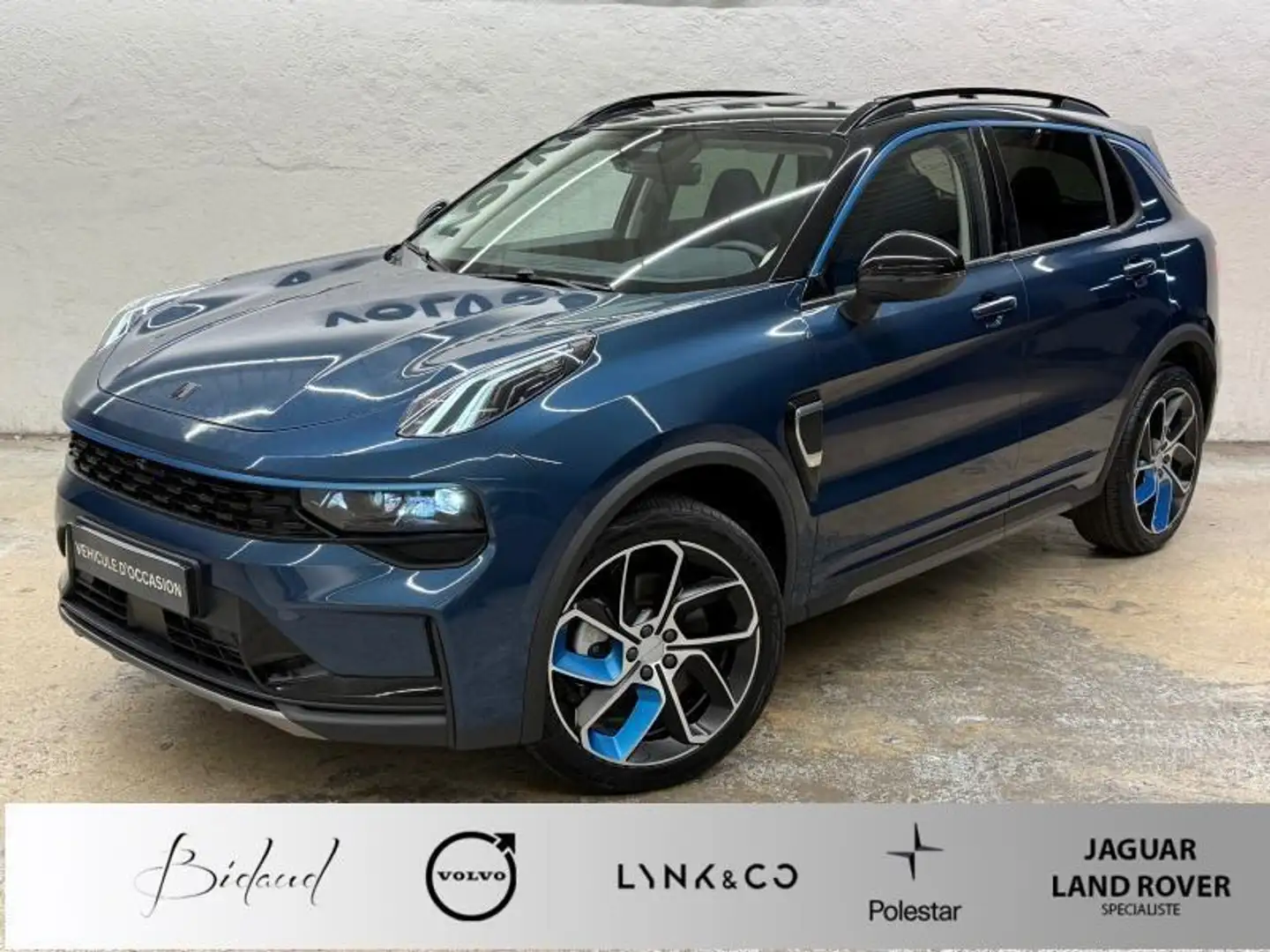 Lynk & Co 01 1.5 PHEV 261ch DCTH 7 Bleu - 1