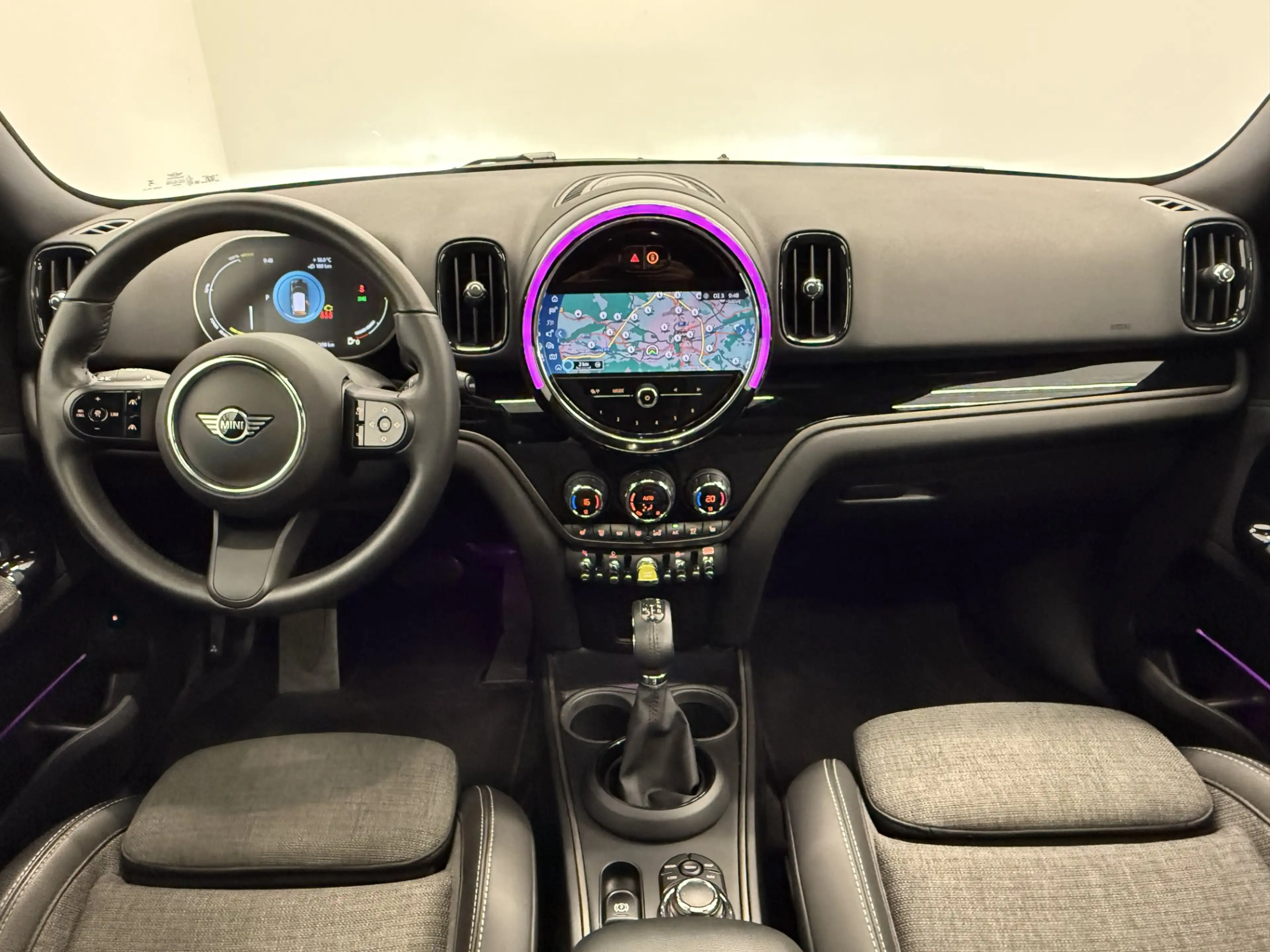 MINI Cooper SE Countryman Cooper SE ALL4 — photo 6