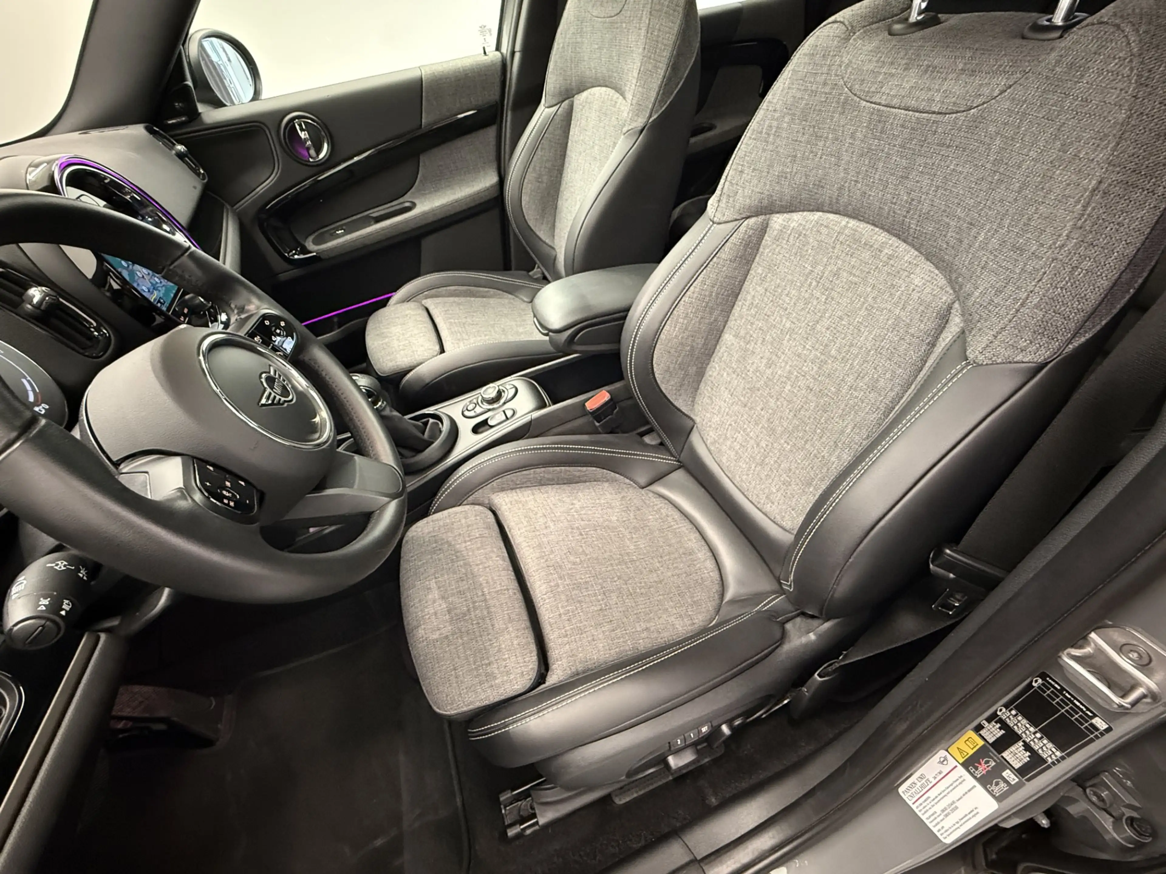 MINI Cooper SE Countryman Cooper SE ALL4 — photo 12