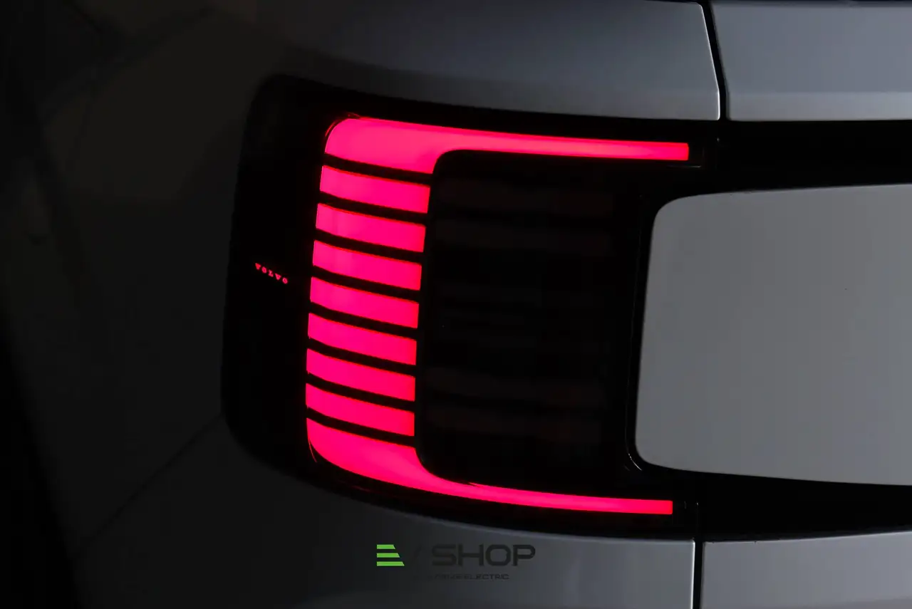Volvo EX30 69 kWh RWD SM Extended Range Ultra 97.4% SoH 360°, миниатюра 22