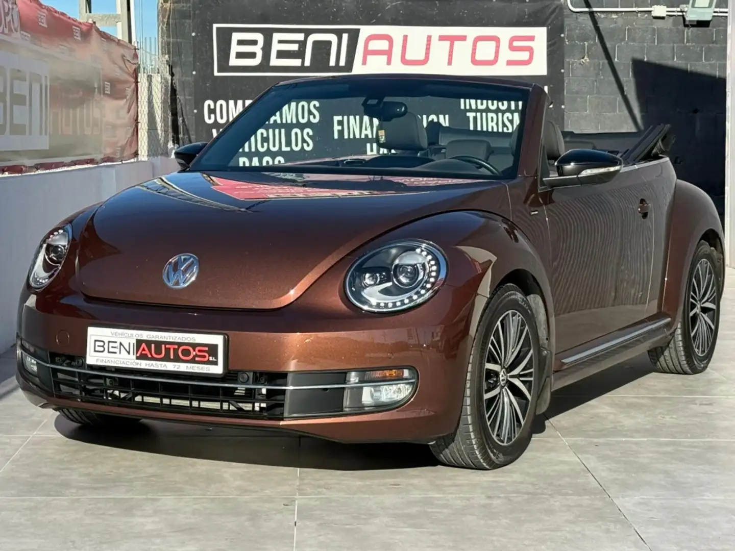 Volkswagen Beetle Descapotable Automático de 2 Puertas Braun - 1