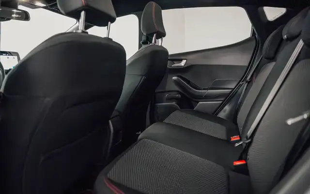 Ford Fiesta view 9