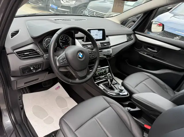 BMW 2 Series view 15
