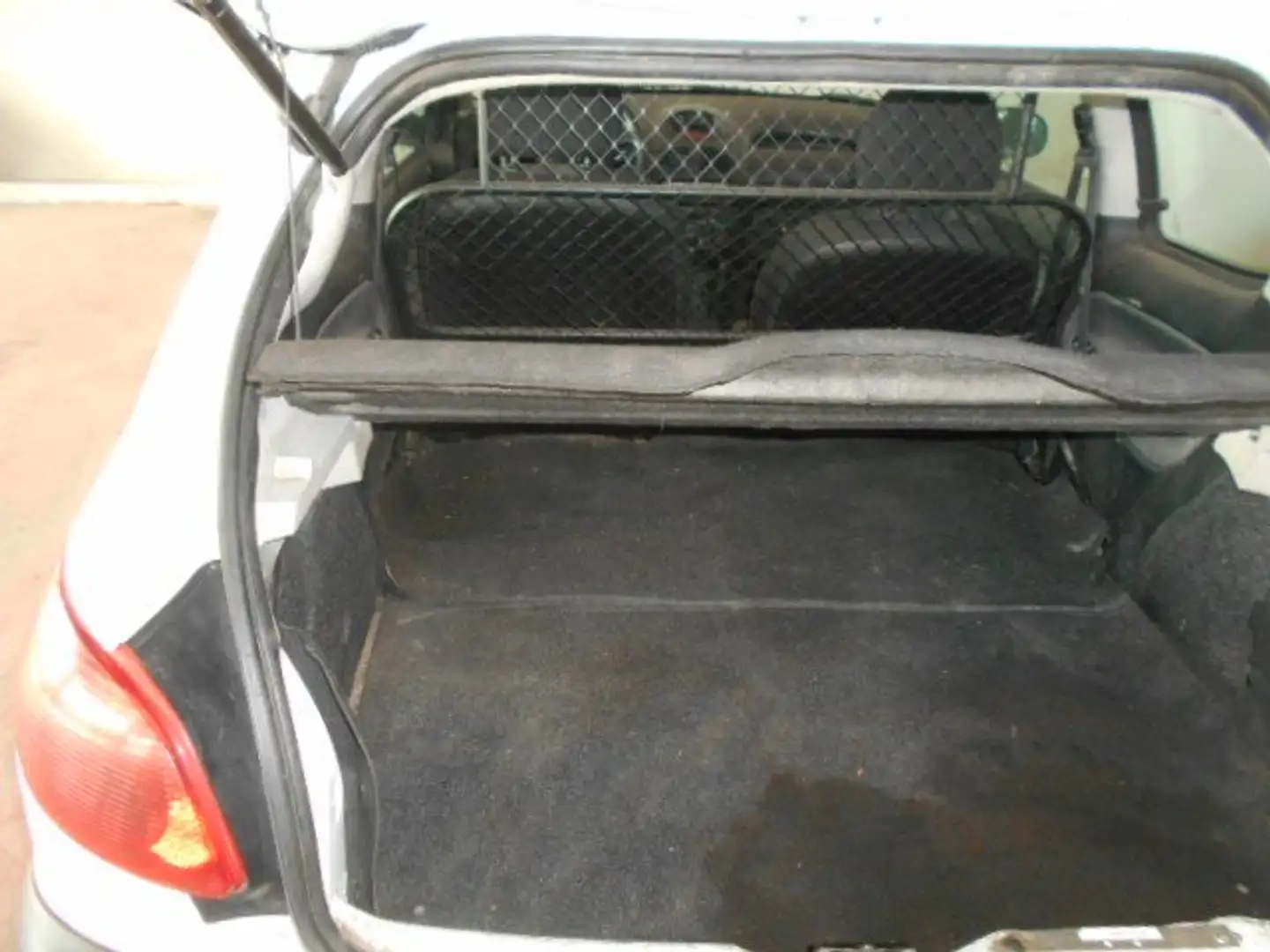 Peugeot 206 206 3p 1.4 hdi Enfant Terrible Bianco - 2