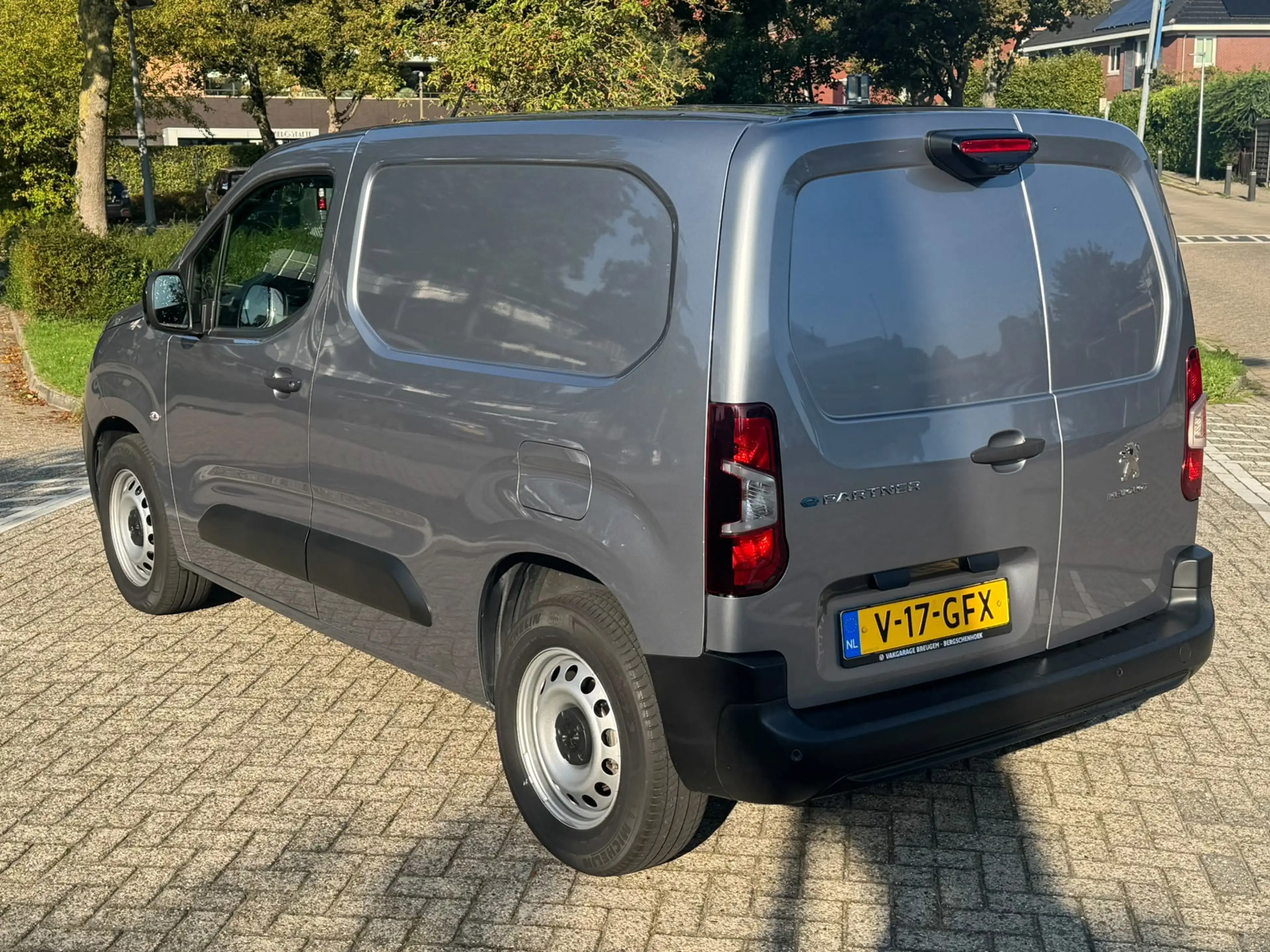 Peugeot Partner E-PARTNER 136 L1 50 kWh — photo 5