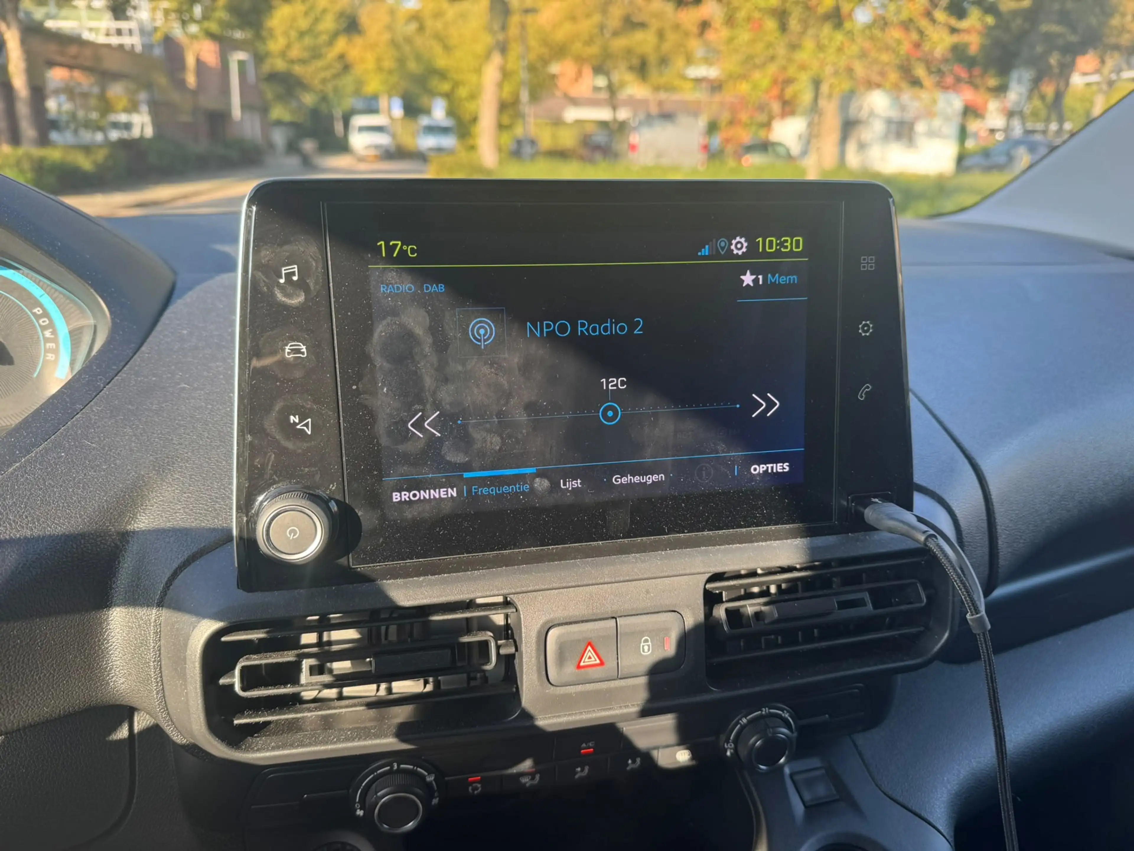 Peugeot Partner E-PARTNER 136 L1 50 kWh — photo 16