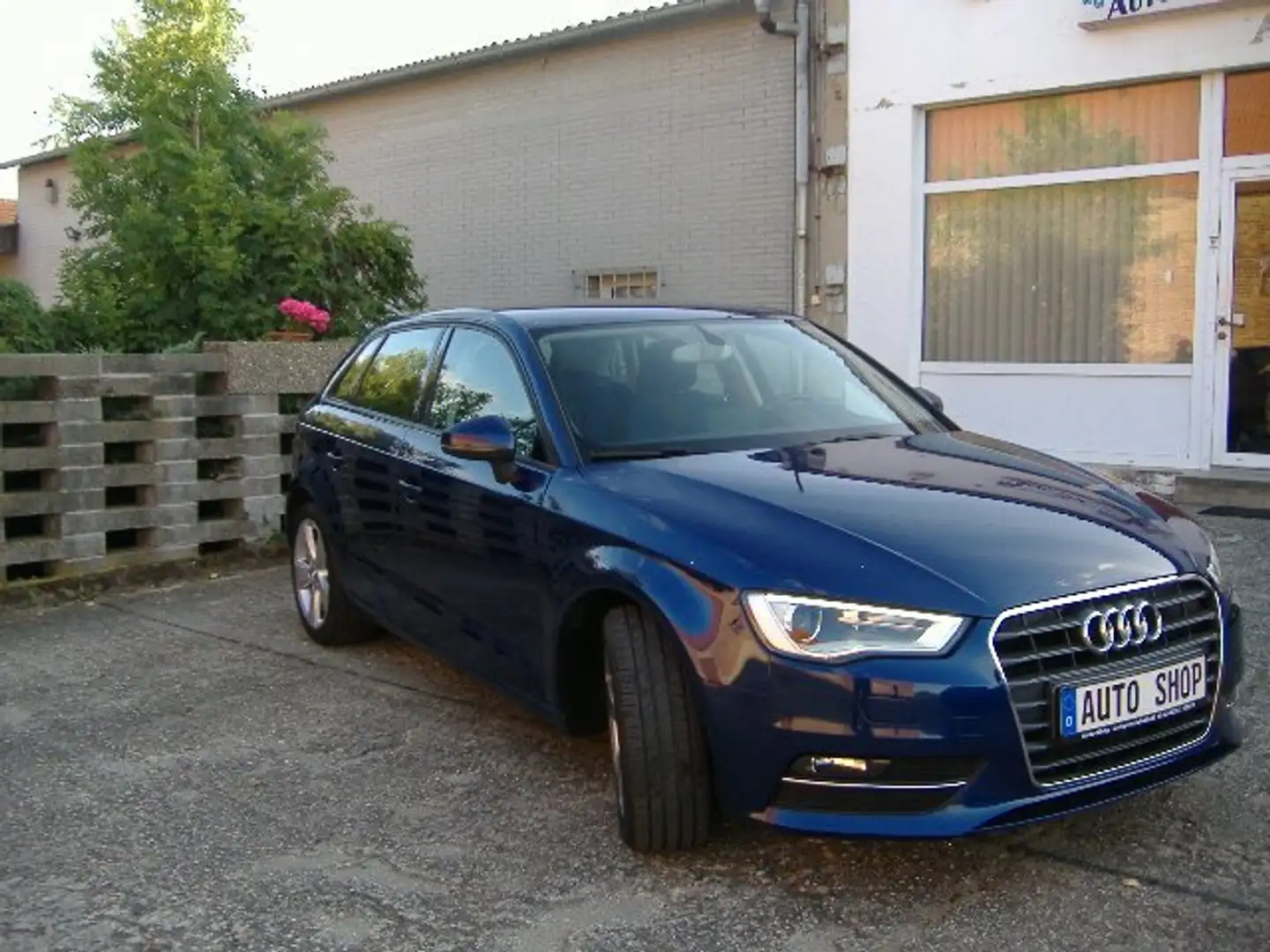Audi A3 ambition 1,4 TFSI * Xenon * 1.Hand * Top gepf. Blau - 2