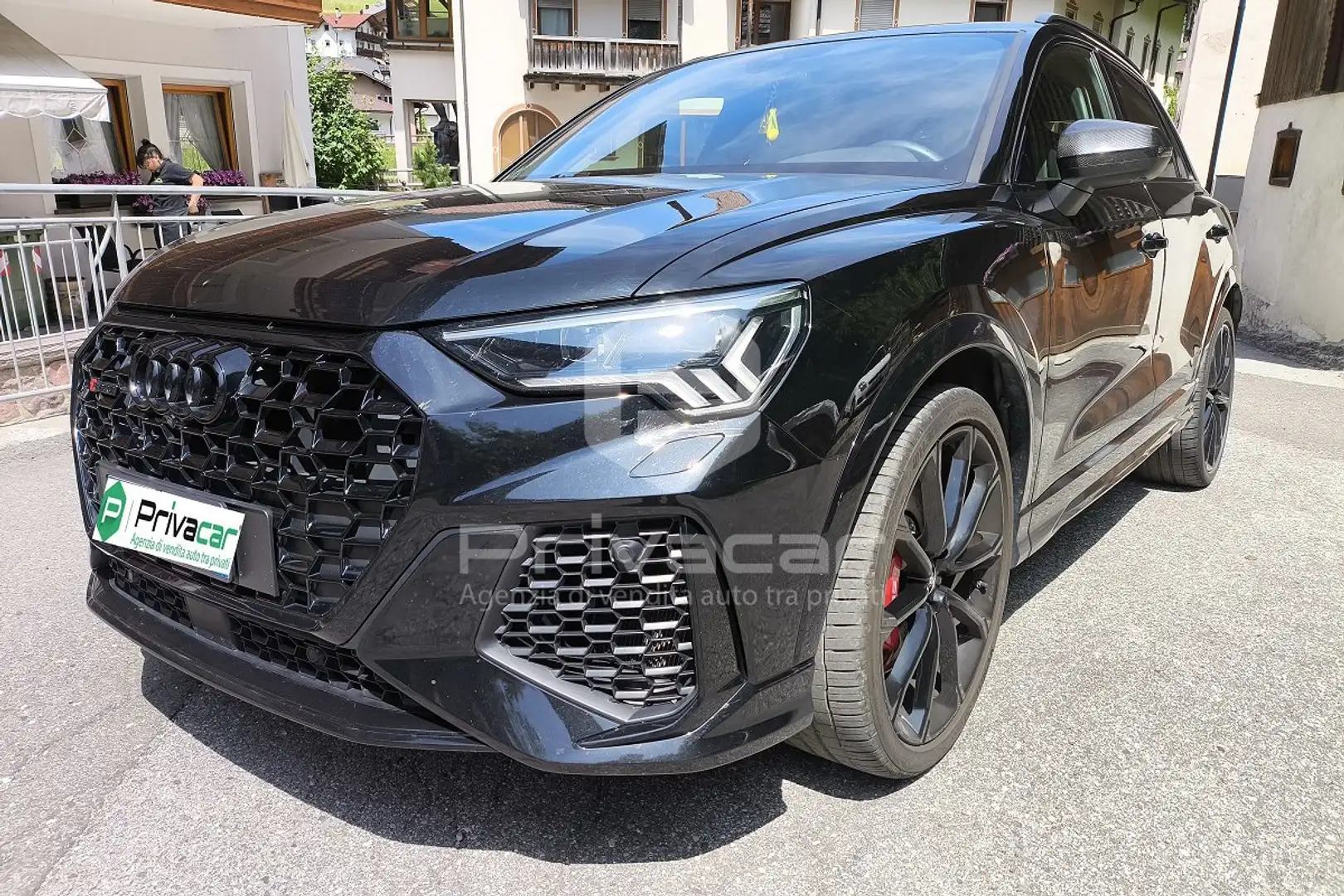 Audi RS Q3 RS Q3 quattro S tronic Schwarz - 1