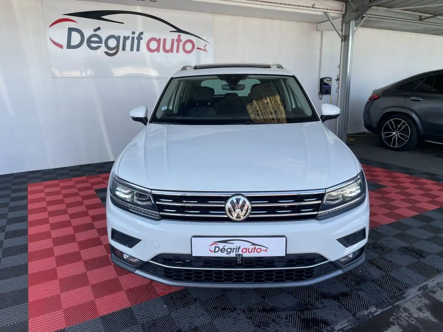 Volkswagen Tiguan 2.0 TDI 150 DSG7 4Motion Confortline Blanc - 2