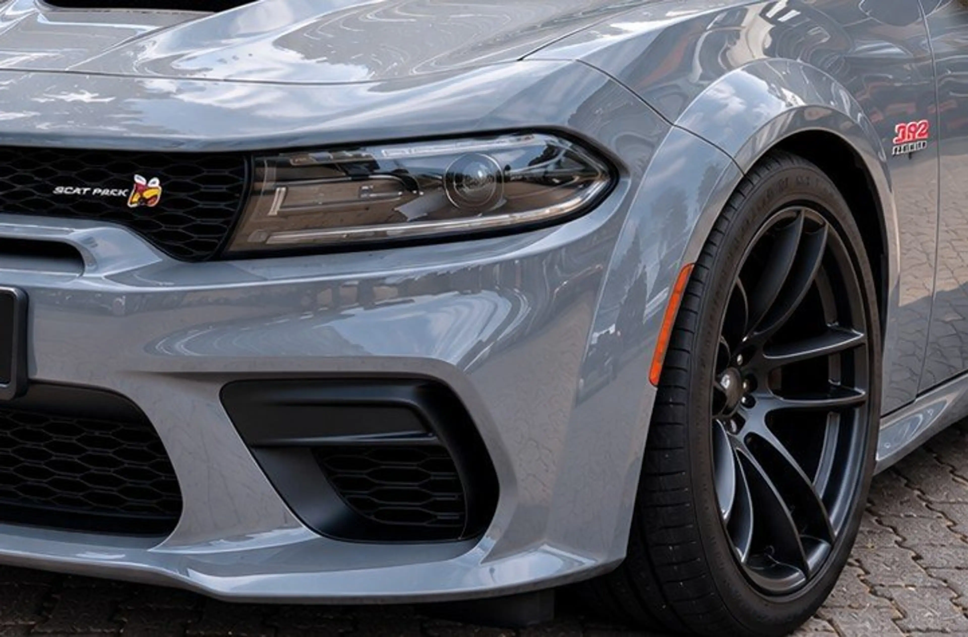 Dodge Charger 6,4 Liter  Widebody *NAVI-XENON-SHZ-ALCANTARA-KLAP — photo 7