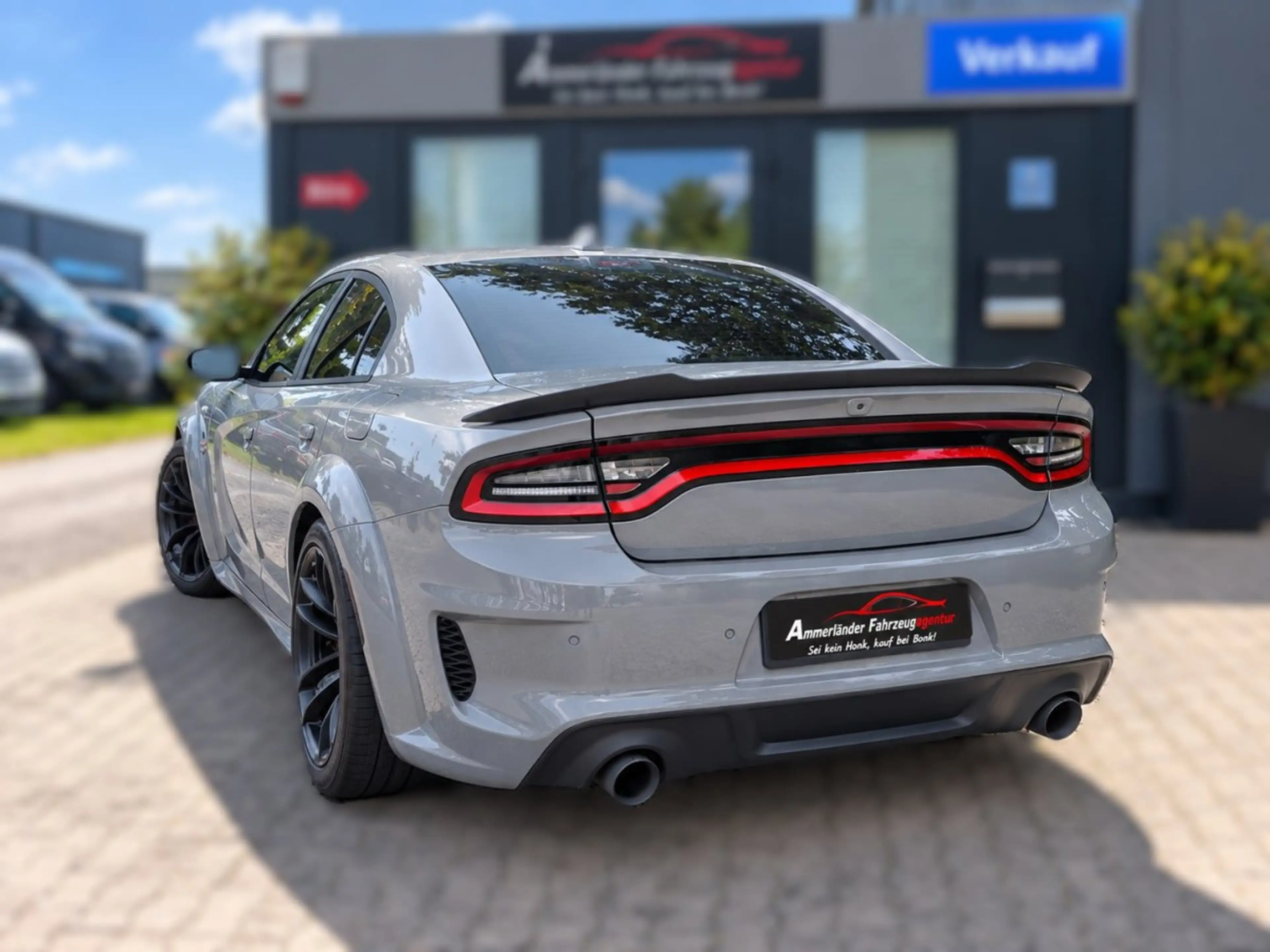 Dodge Charger 6,4 Liter  Widebody *NAVI-XENON-SHZ-ALCANTARA-KLAP — photo 8