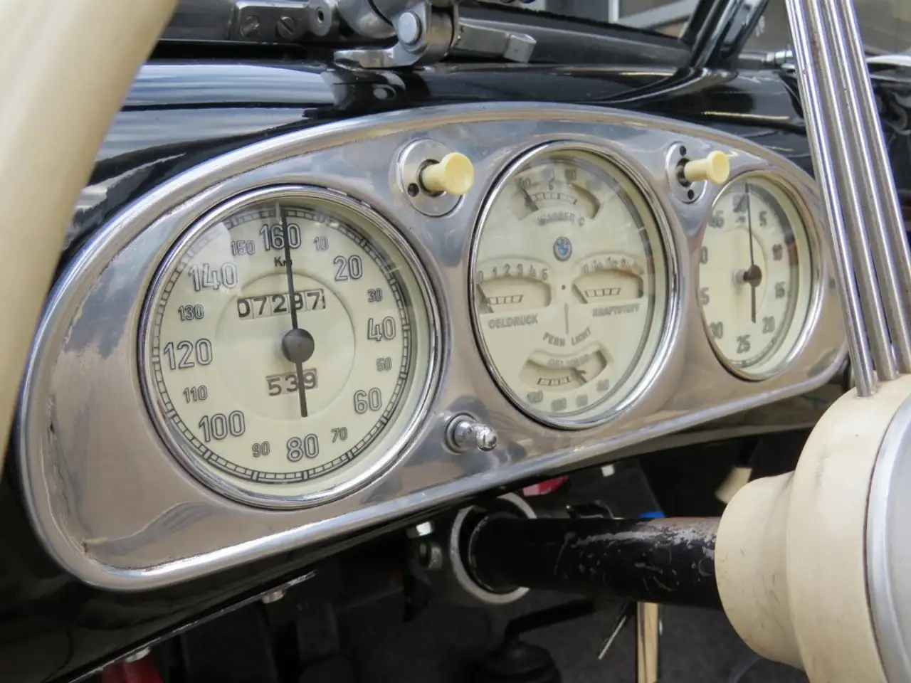 BMW 327 / 28 cabriolet / 6 Cil / Vleugelwielmoer / BMW, foto 5