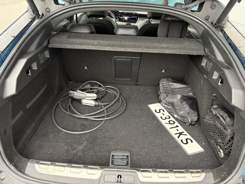 Peugeot 408 1.6 HYbrid GT 225 EAT8 First Edition | Panoramisch — photo 15