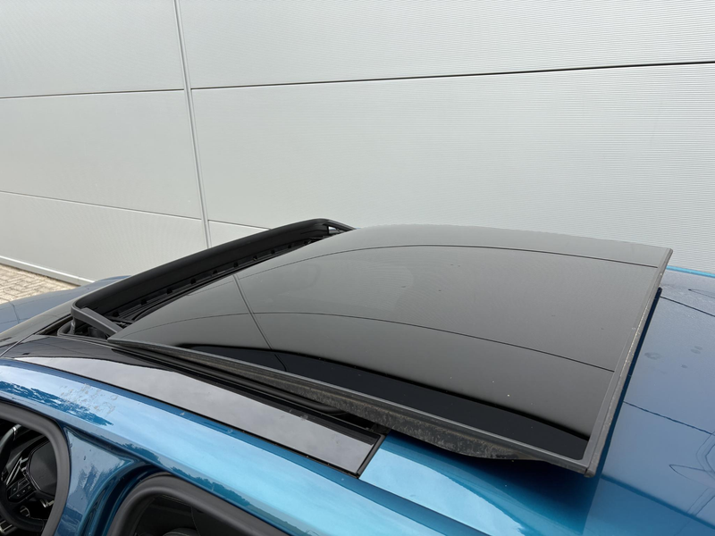 Peugeot 408 1.6 HYbrid GT 225 EAT8 First Edition | Panoramisch — photo 14