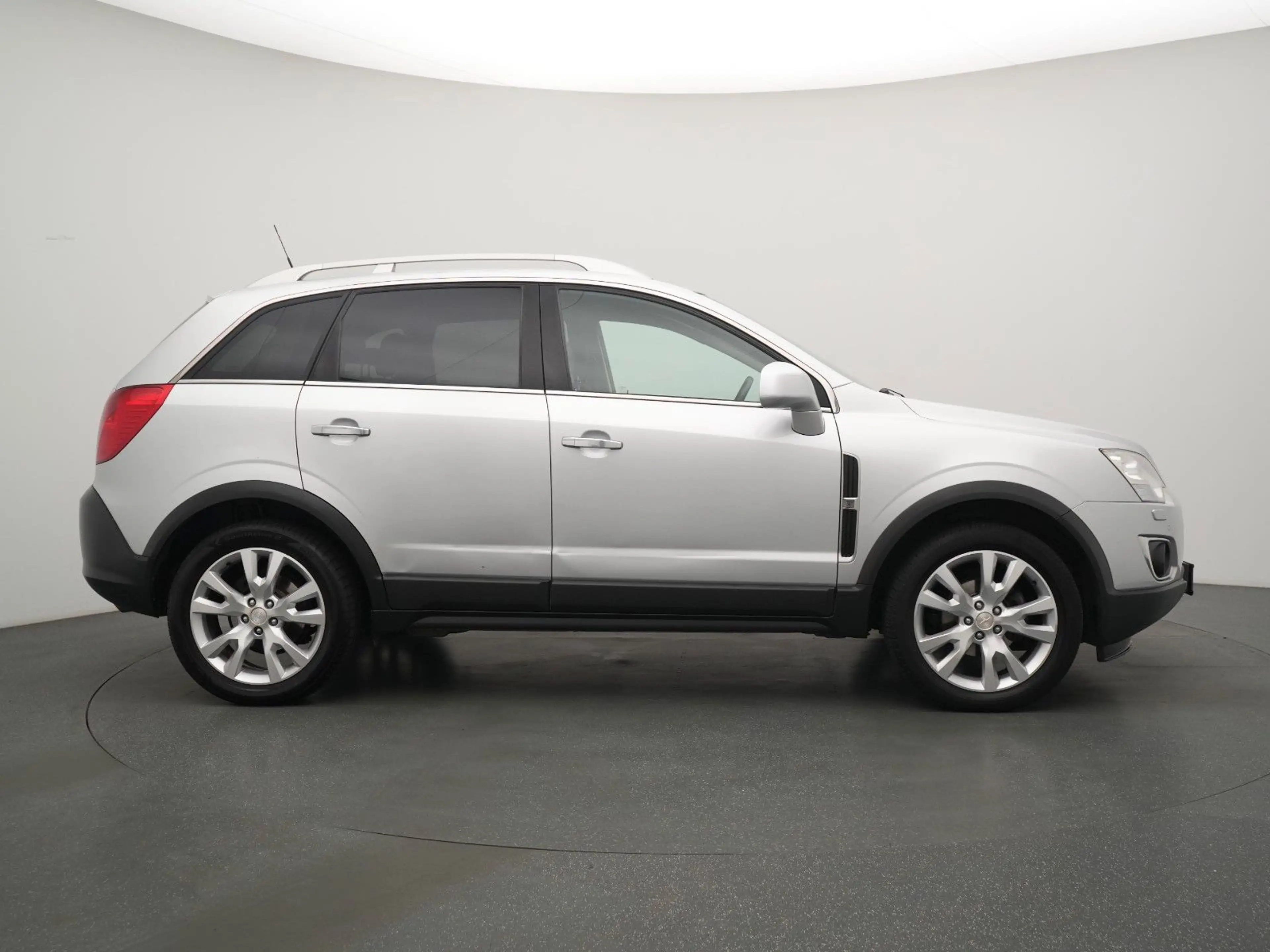 Opel Antara Cosmo 4x4 — photo 6
