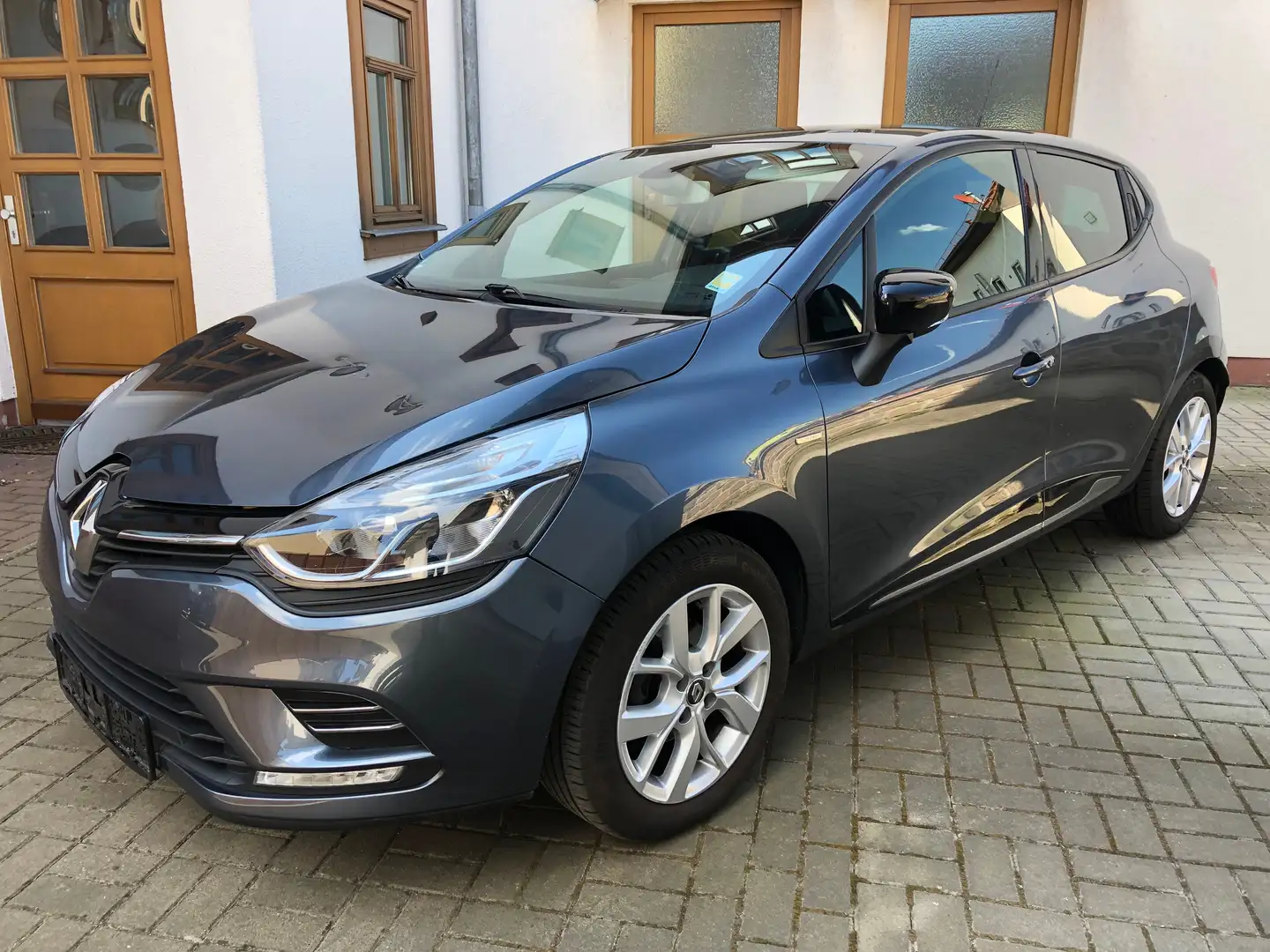 Renault Clio Limited - 2