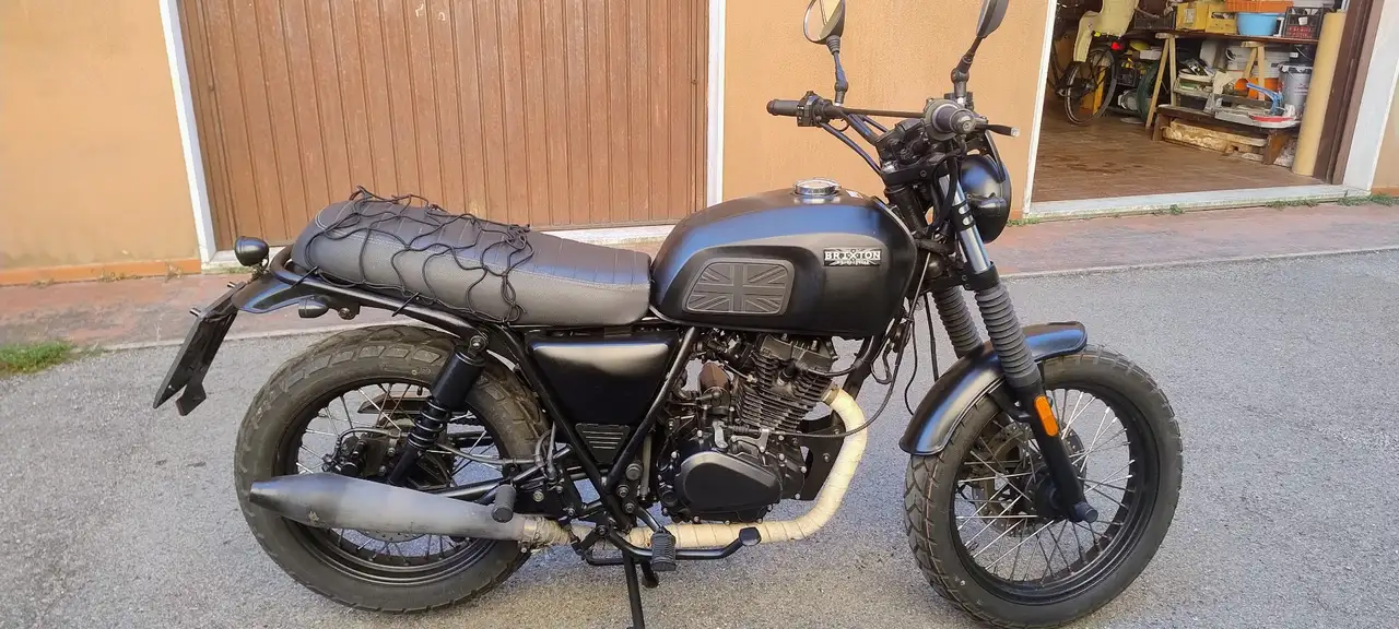 Brixton BX 125