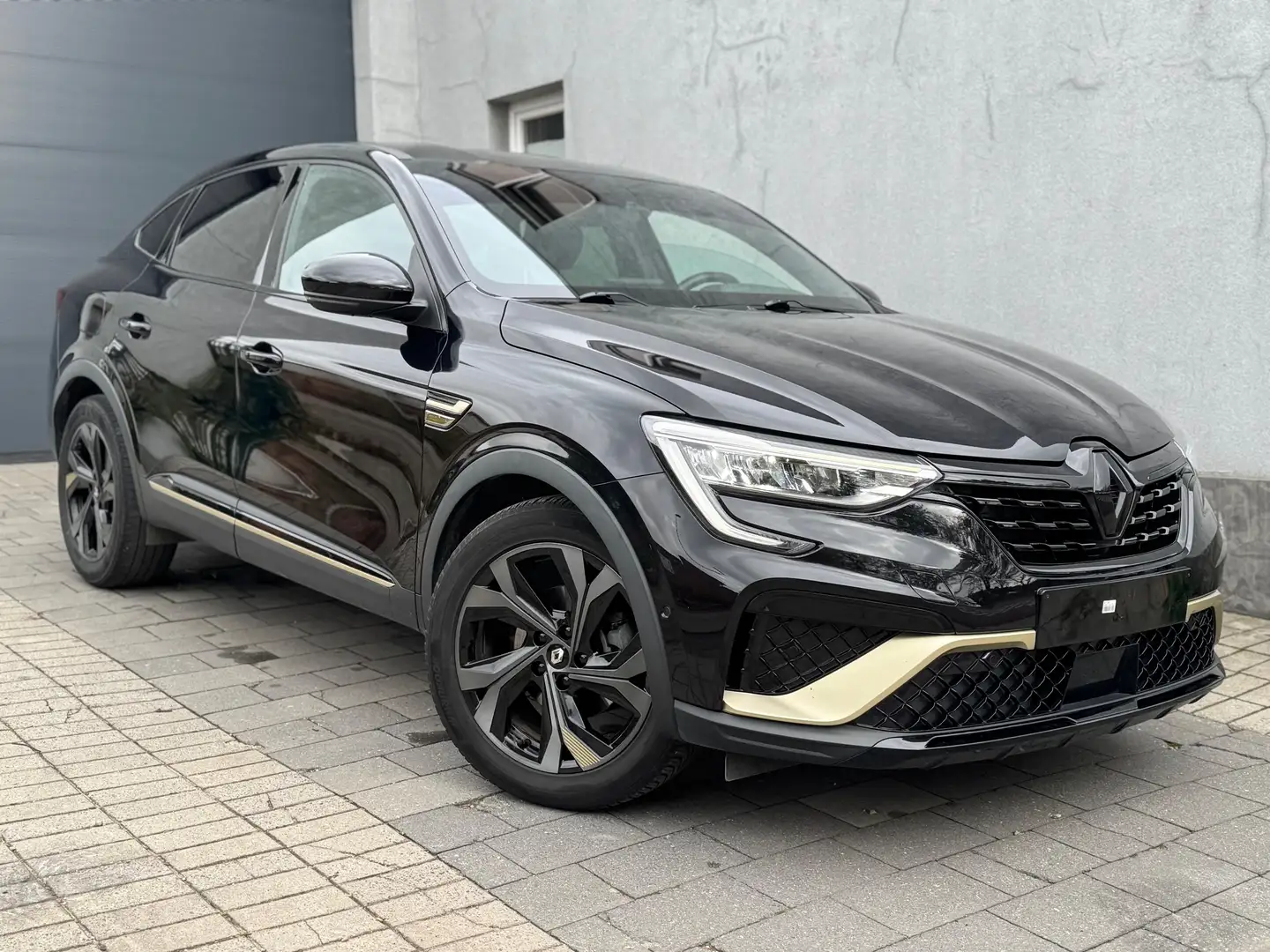 Renault Arkana Arkana 1.6 Hybrid 145 ETech Engineered 2023 Zwart - 1