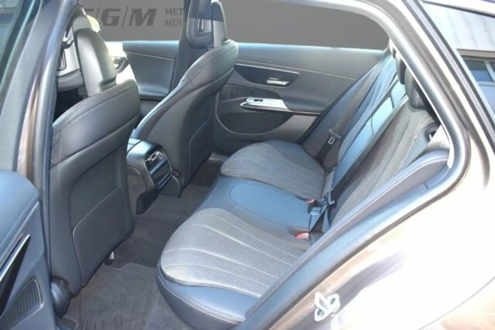 Mercedes-Benz E 220 d 4Matic Avantgarde Advanced Plus +LED+AHK Brun - 2