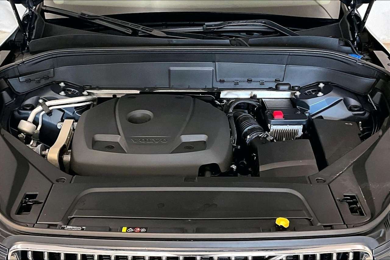 2022 Volvo XC90 MOMENTUM CLIMATE - 20'' WHEELS - PANORAMIC SUNROOF thumb 9