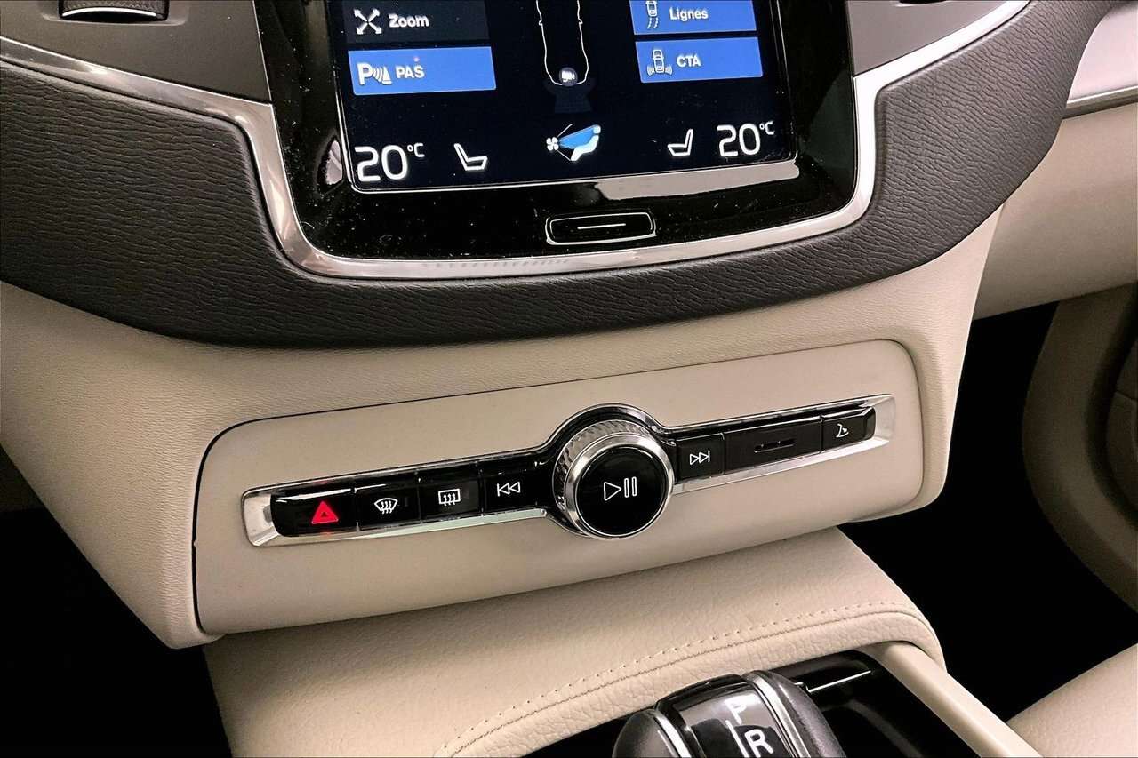 2022 Volvo XC90 MOMENTUM CLIMATE - 20'' WHEELS - PANORAMIC SUNROOF thumb 24