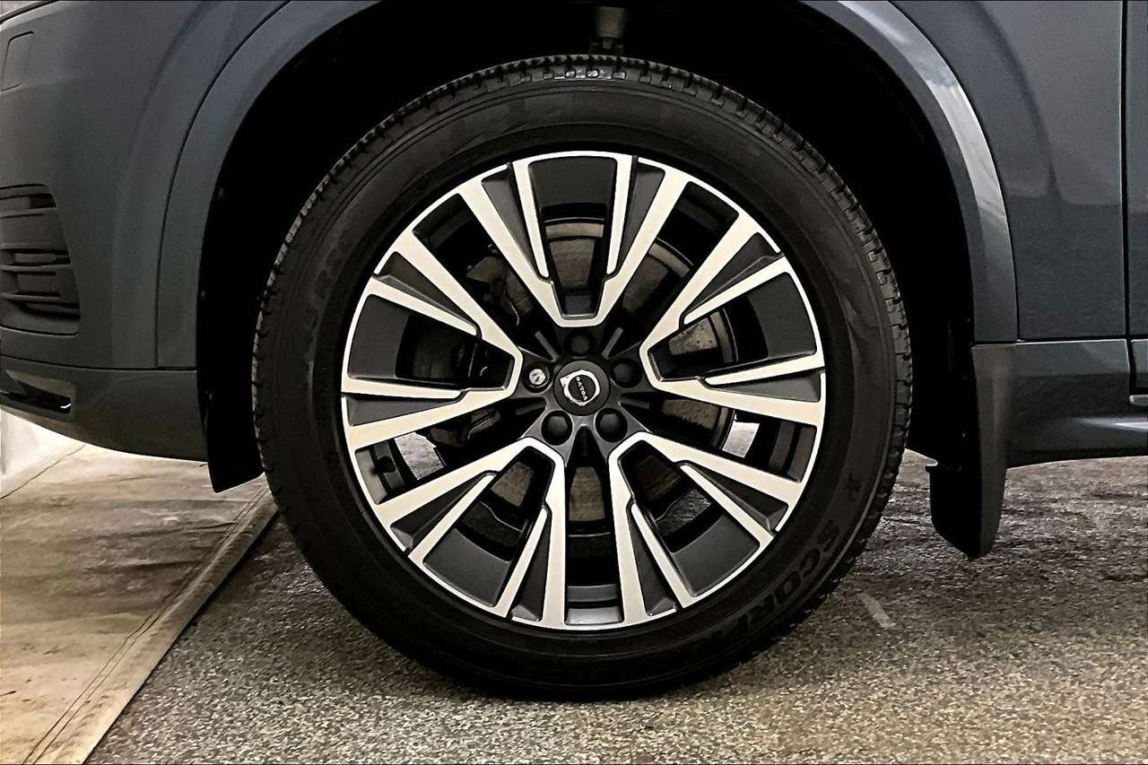 2022 Volvo XC90 MOMENTUM CLIMATE - 20'' WHEELS - PANORAMIC SUNROOF thumb 8