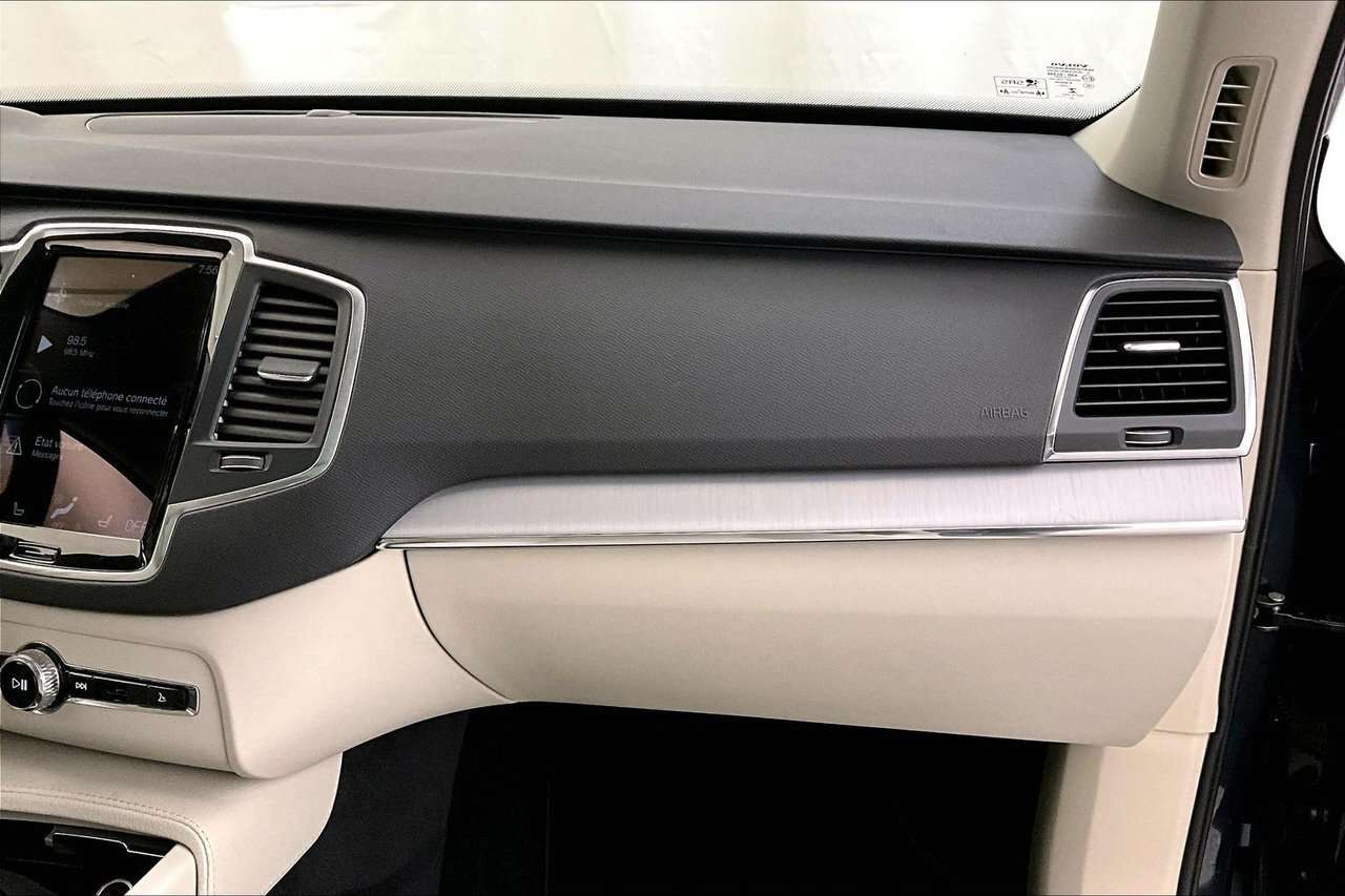 2022 Volvo XC90 MOMENTUM CLIMATE - 20'' WHEELS - PANORAMIC SUNROOF thumb 16