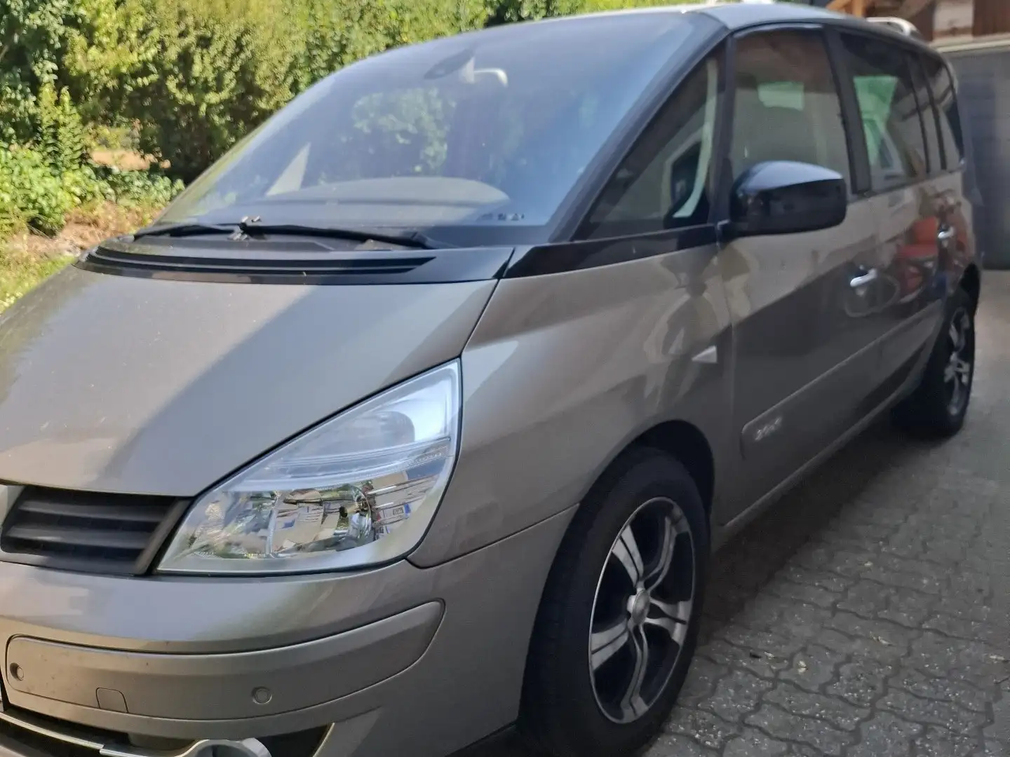Renault Espace Celsium 2,0 dCi Braun - 1