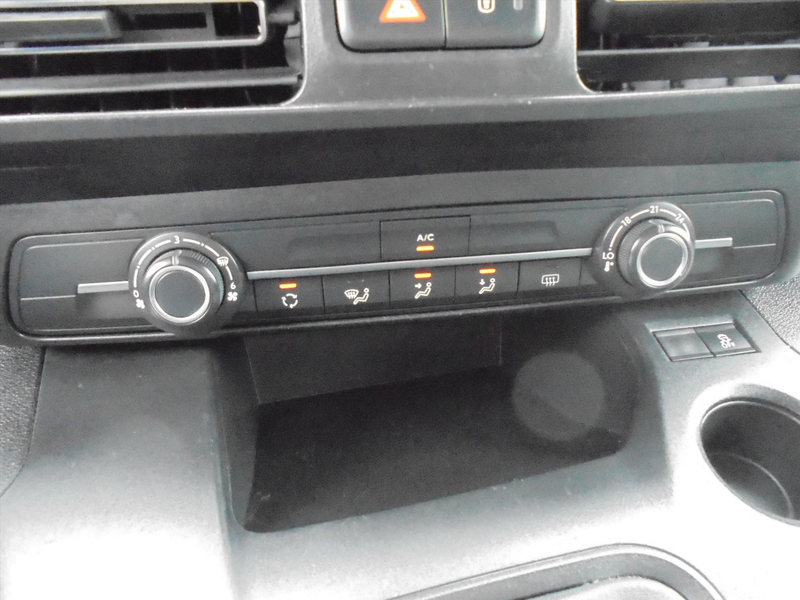 Citroen Berlingo 1.2 PureTech 110PK 7-PERSOONS !! TREKHAAK — photo 23