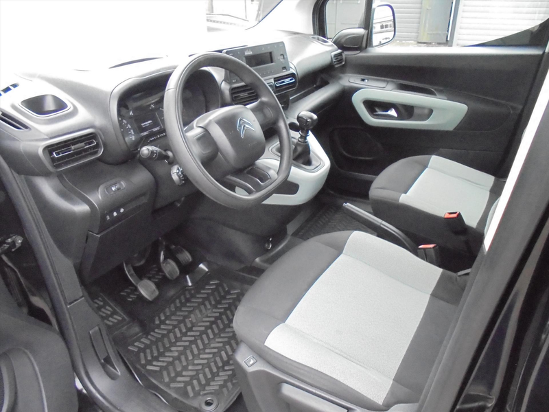 Citroen Berlingo 1.2 PureTech 110PK 7-PERSOONS !! TREKHAAK — photo 21