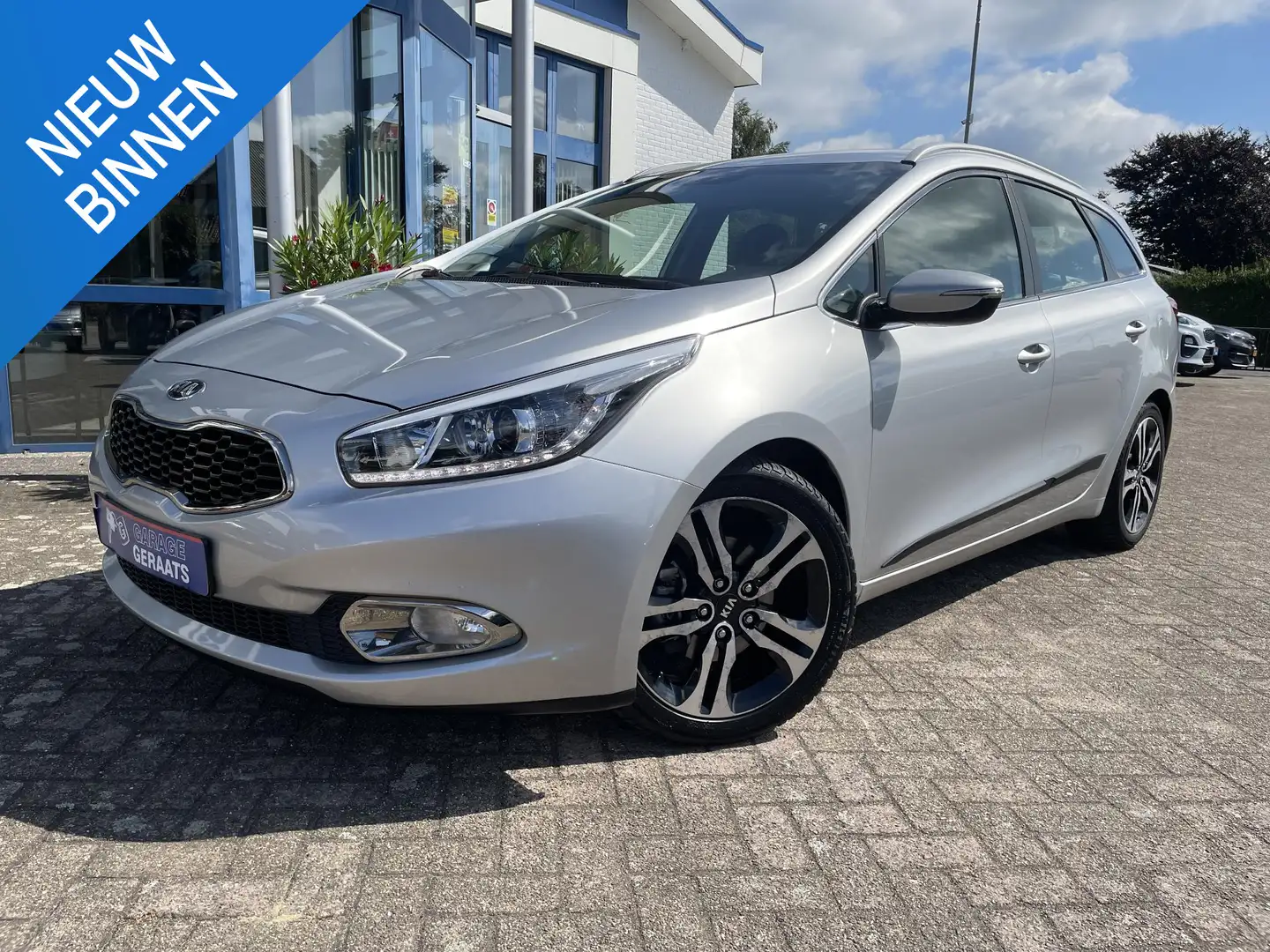 Kia Ceed SW / cee'd SW Sportswagon 1.6 GDI Plus Pack | Lederenbekleding, Gris - 1