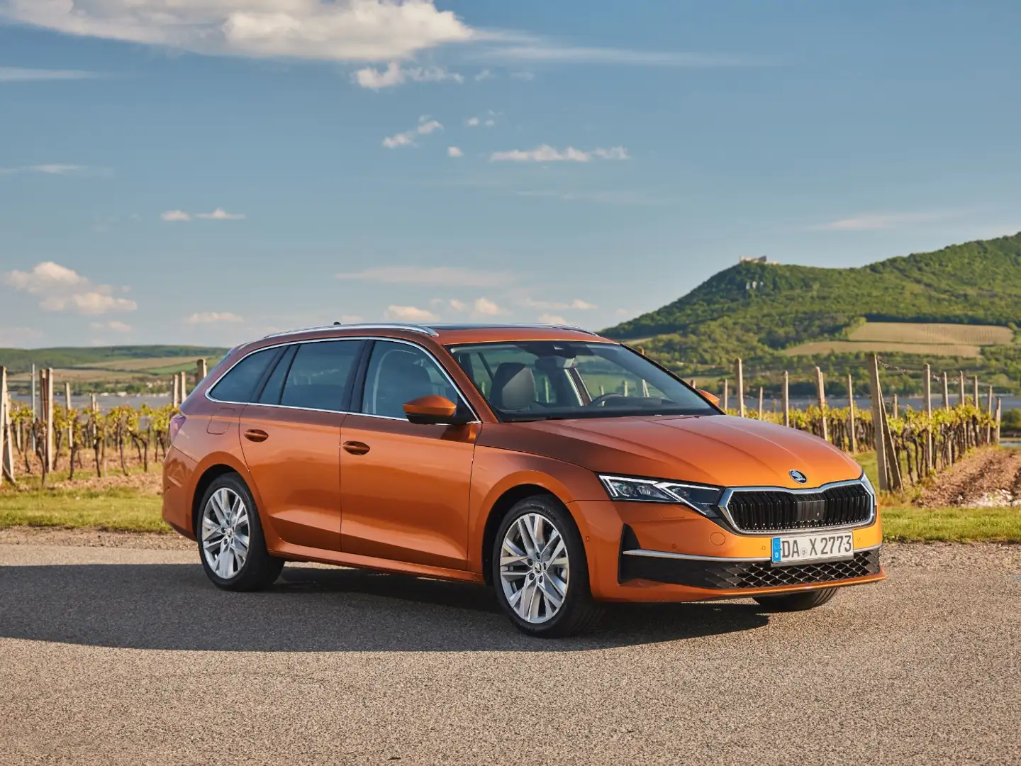 Skoda Octavia Combi Essence 1,5 TSI Blau - 2