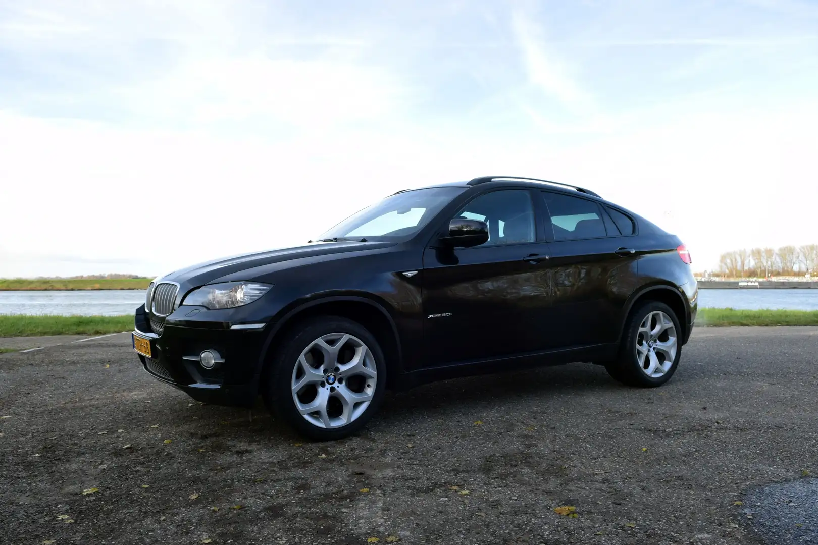 BMW X6 xDrive50i High Exe. Siyah - 2