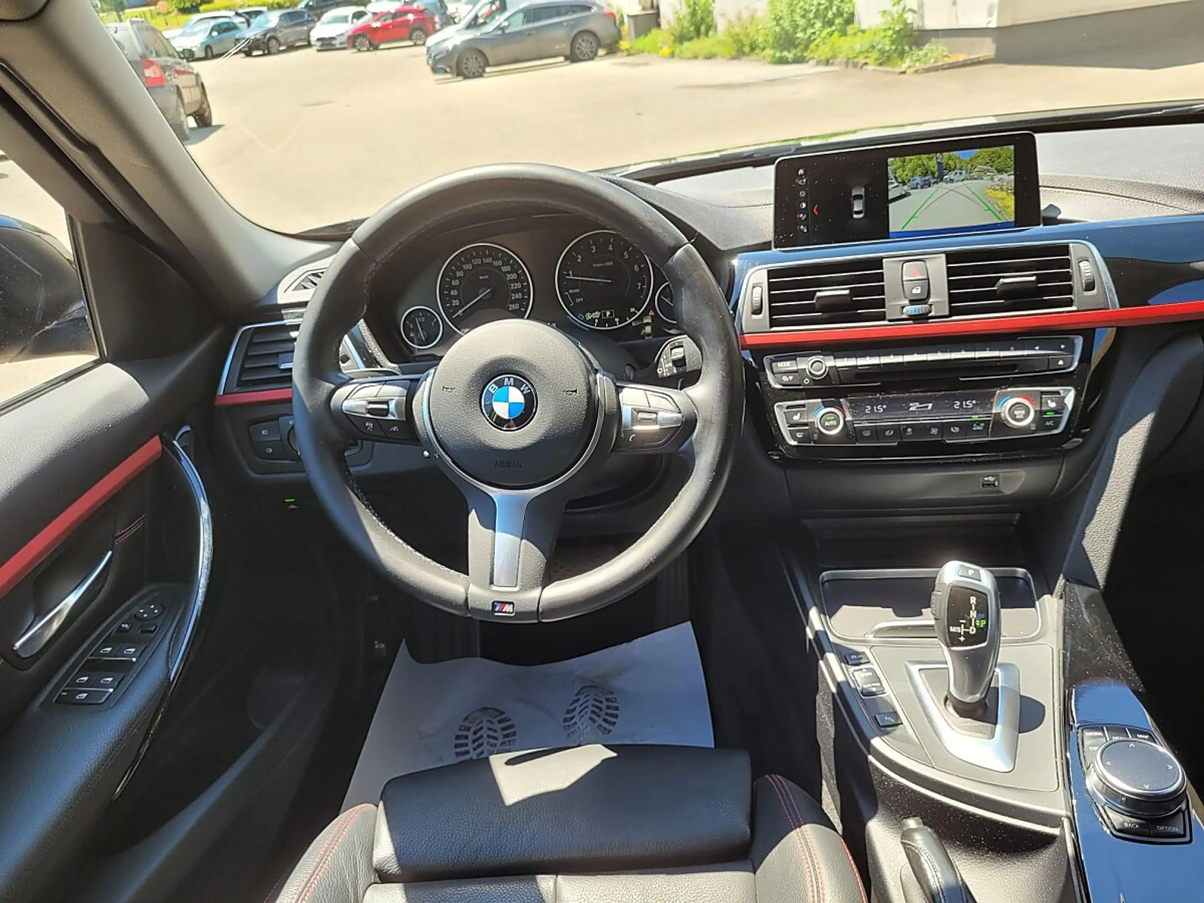 BMW 330 i xDrive Sport Line Aut. — photo 9
