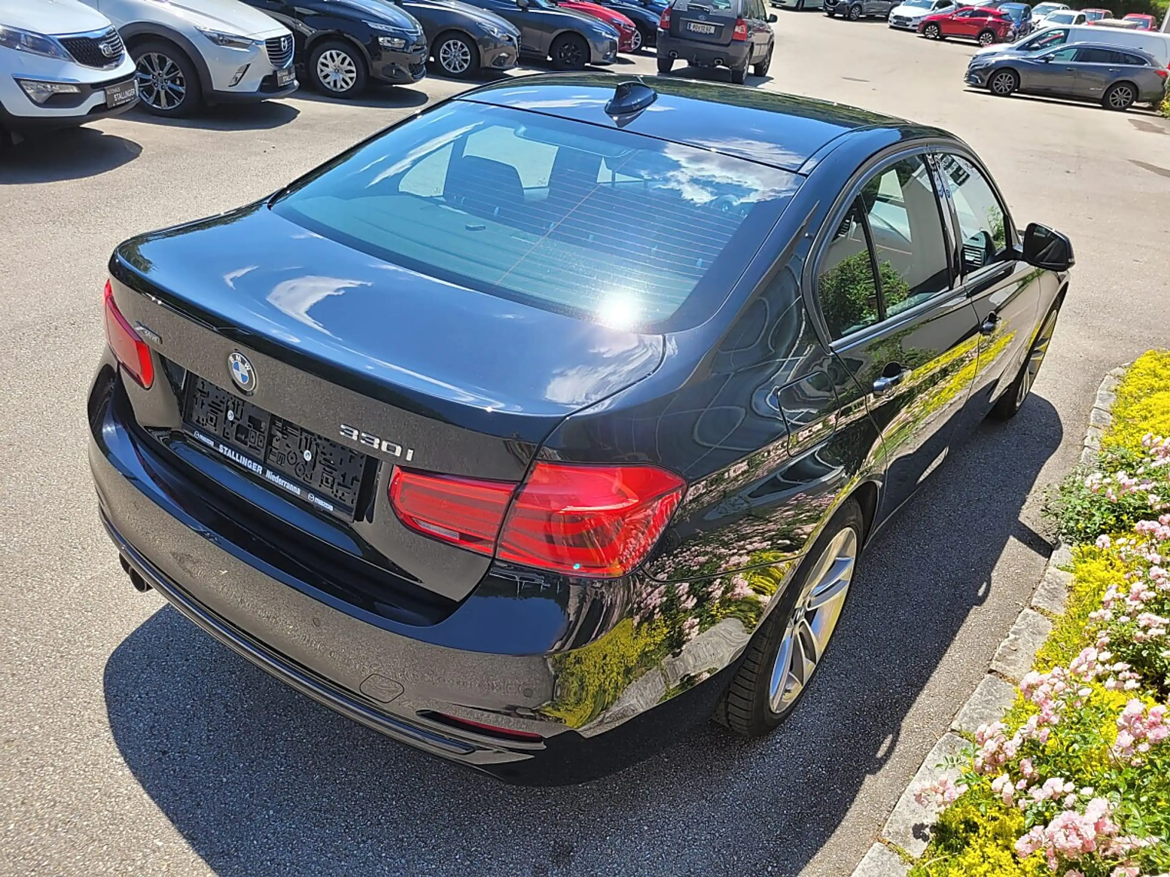 BMW 330 i xDrive Sport Line Aut. — photo 7