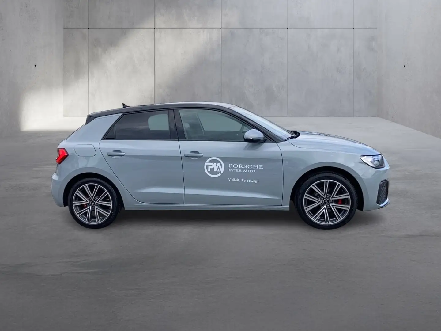 Audi A1 25 TFSI intense Grau - 2