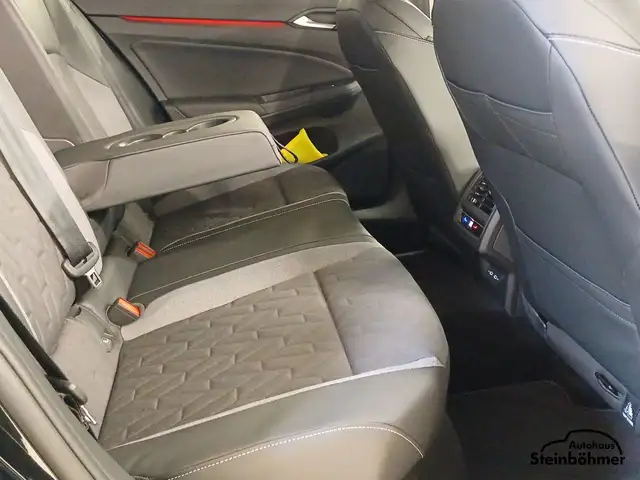Volkswagen Golf view 14