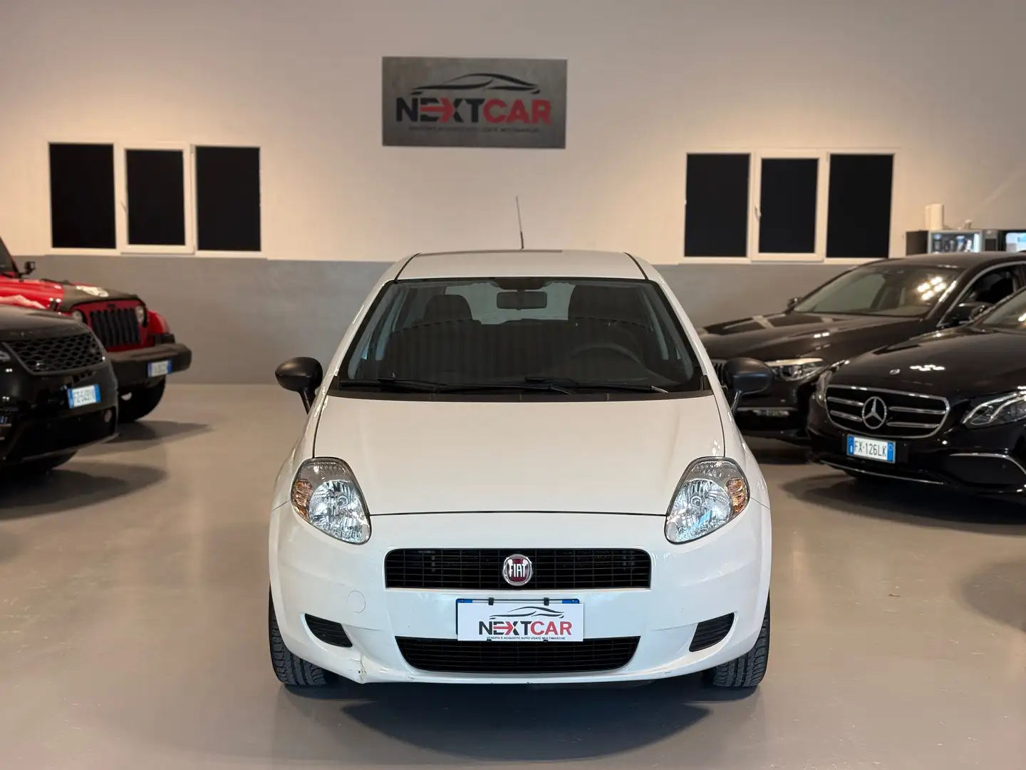 Fiat Grande Punto 5p 1.4 natural power Active Blanc - 2