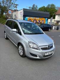 B Family Automatik Kamera7Sitz Navi 55Tkm