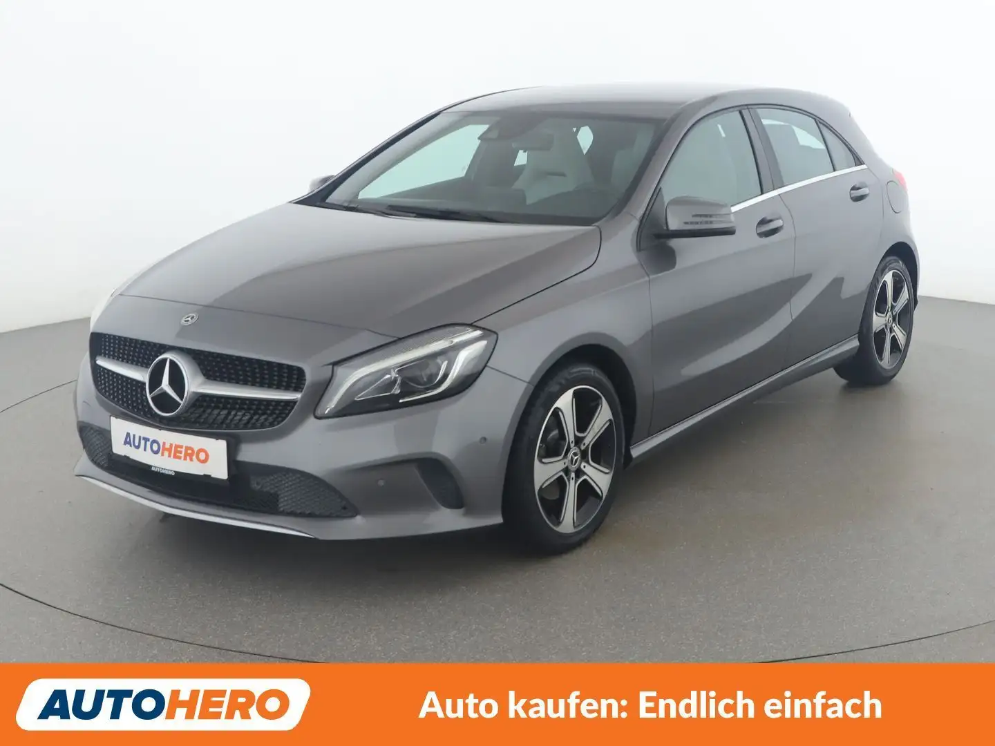 Mercedes-Benz A 180 A 180 CDI BlueEfficiency Urban Grau - 1