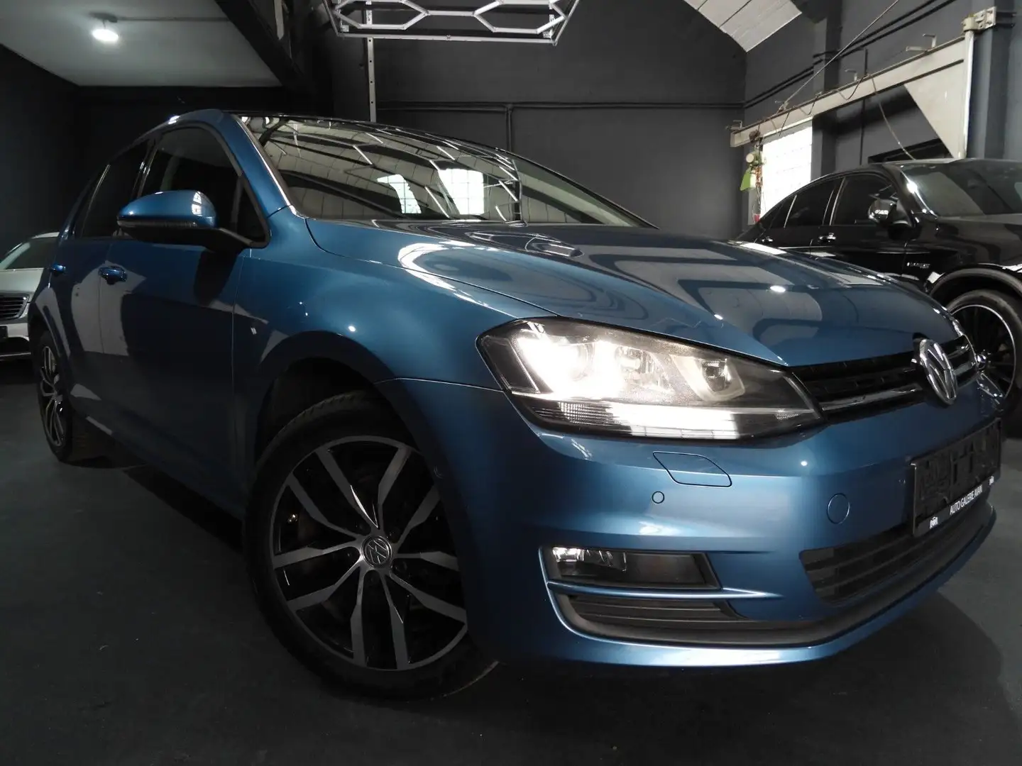 Volkswagen Golf 7 1.6 TDI COMFORTLINE BMT Blau - 2