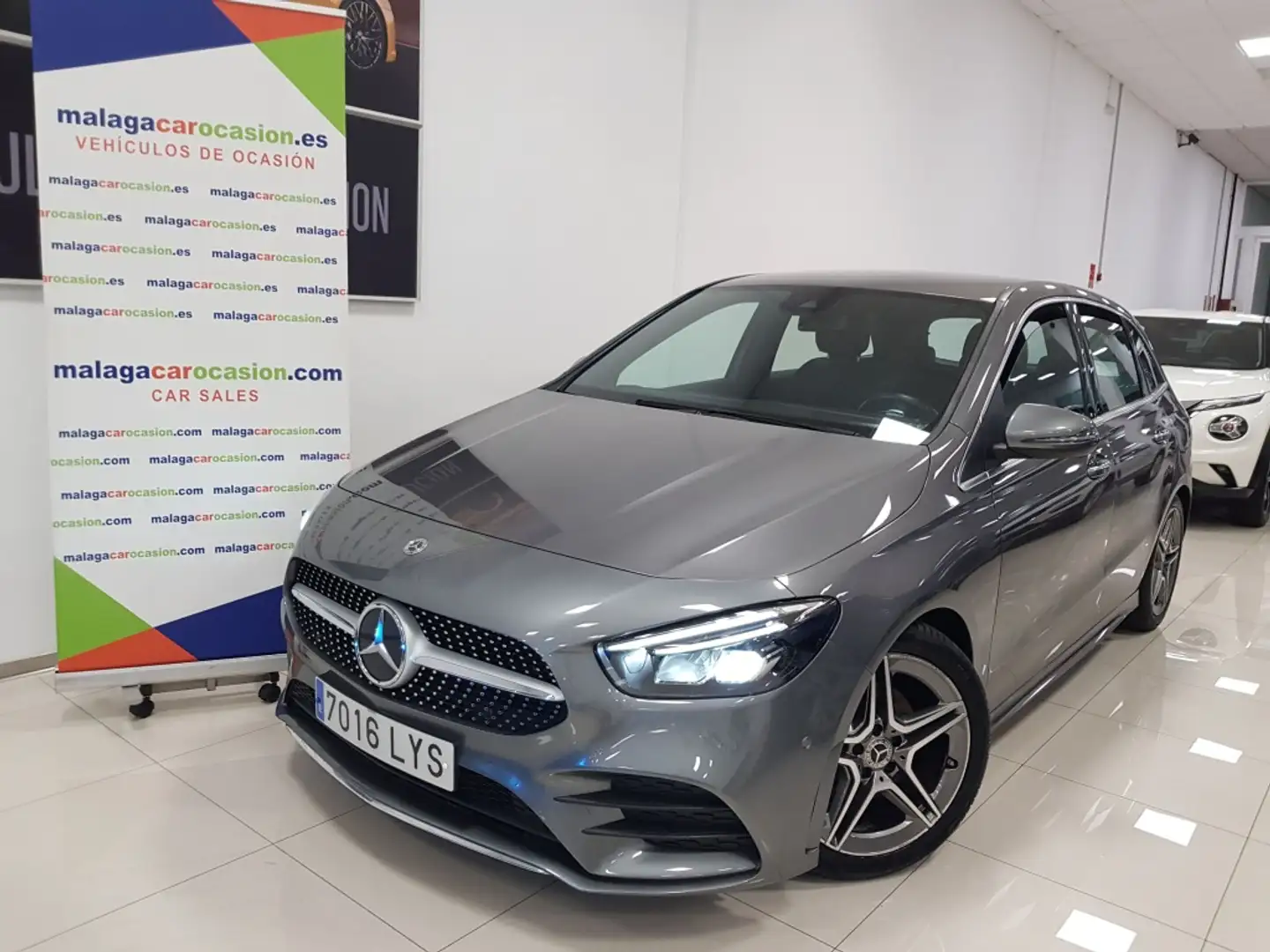 Mercedes-Benz B 180 Gris - 2