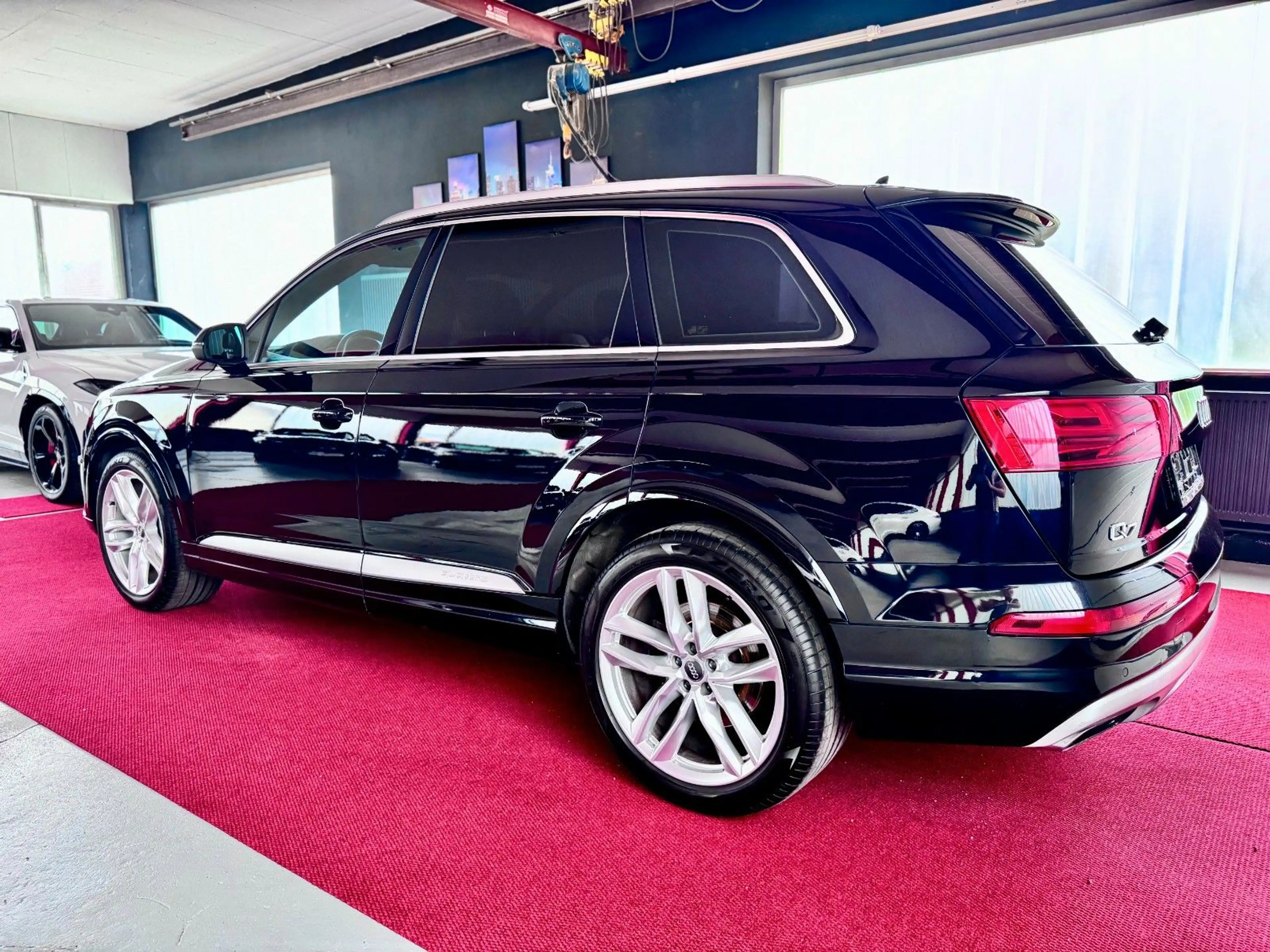 Audi Q7 3.0TDI 3x S Line Pano Virtual 7 Sitze Luft 21 — photo 9