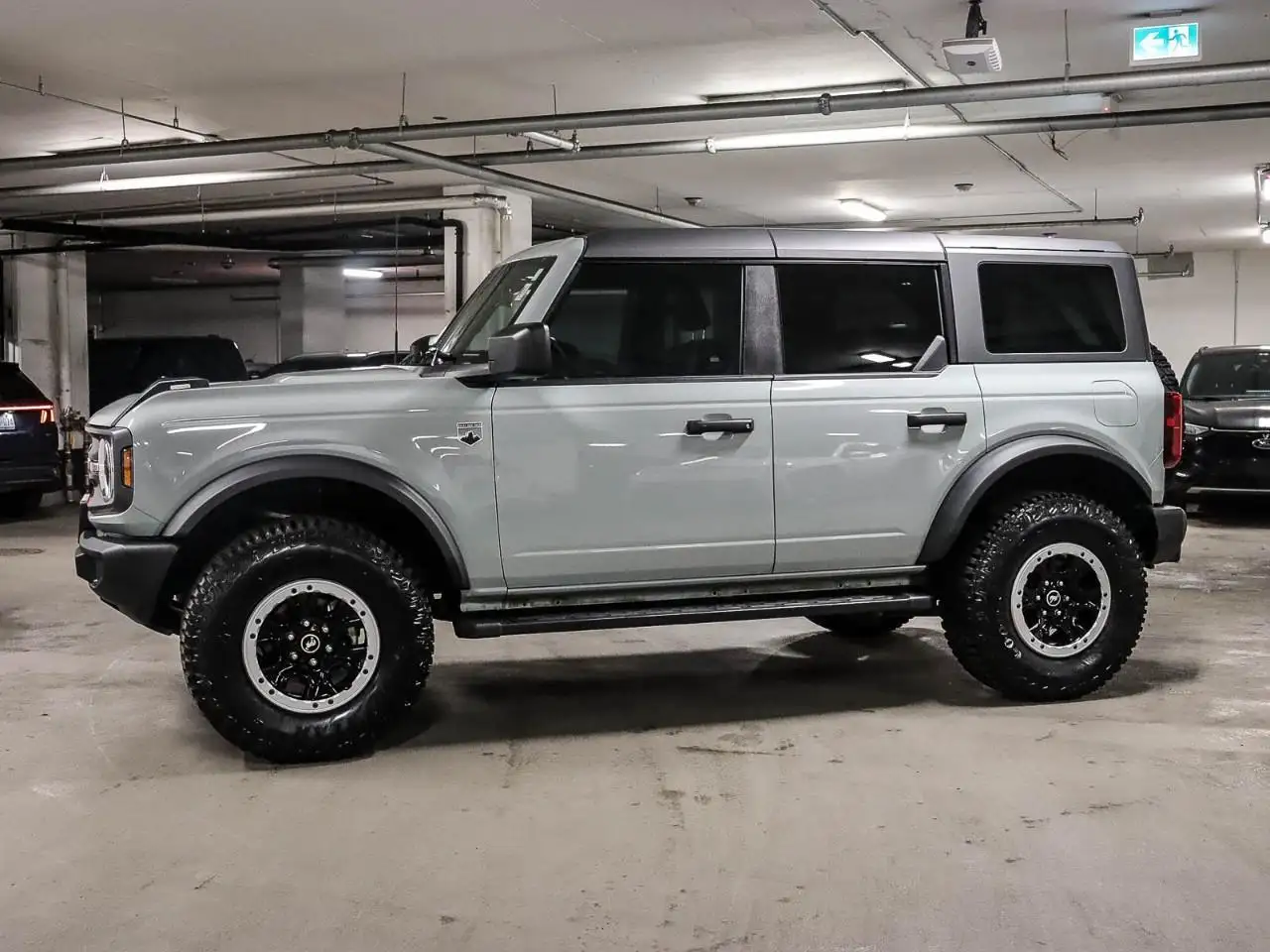 Ford Bronco снимка Ford Bronco