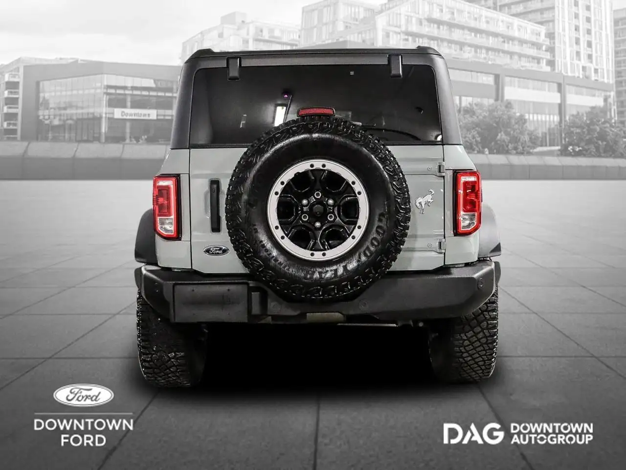 Ford Bronco снимка Ford Bronco