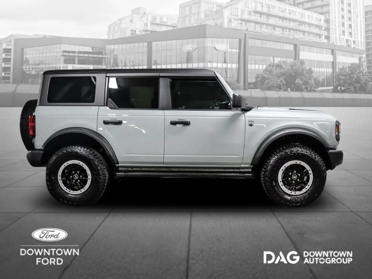 Ford Bronco снимка Ford Bronco