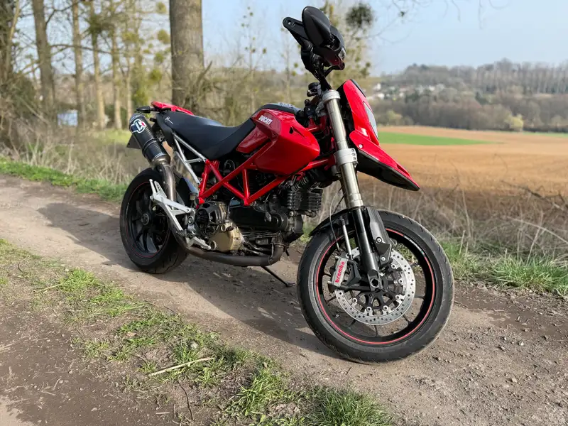 Ducati Hypermotard 1100 - foto 2