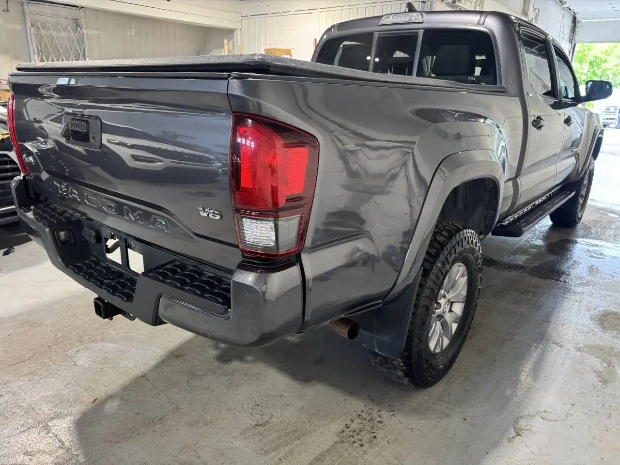 Toyota Tacoma снимка Toyota Tacoma