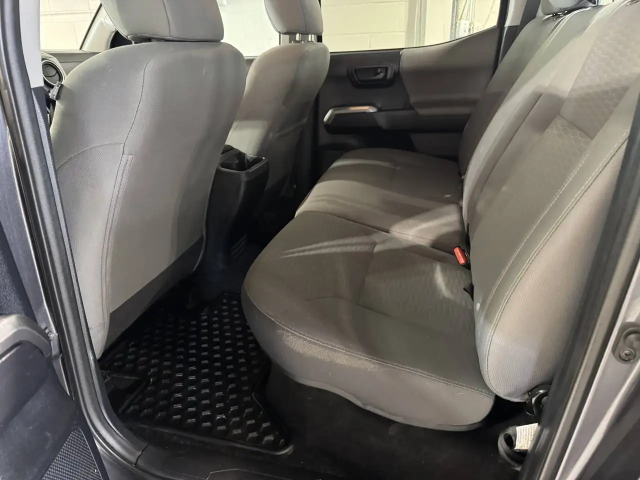 Toyota Tacoma снимка Toyota Tacoma